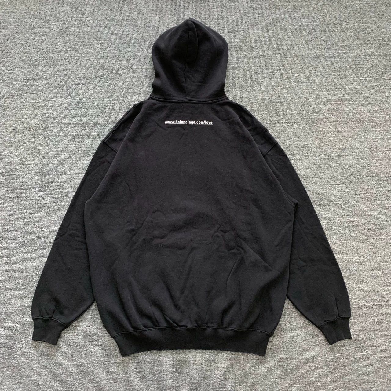 Balenciaga balenciaga black hoodie with love design Size US S / EU 44-46 / 1 - 2 Thumbnail