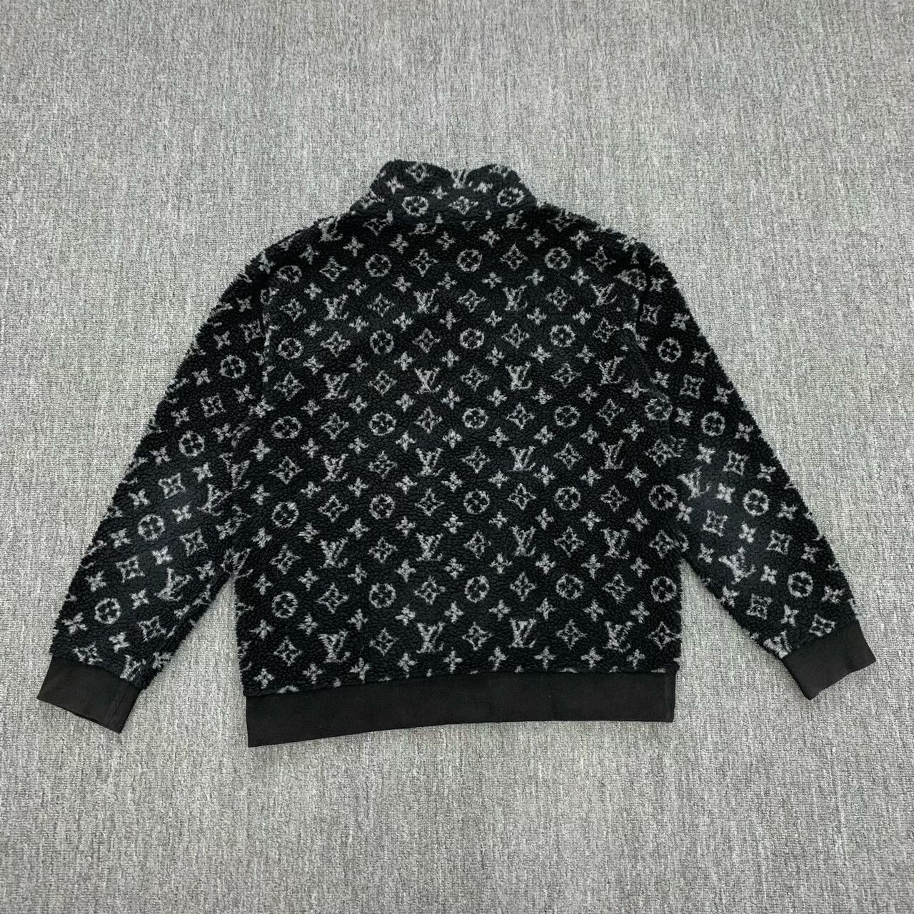Louis Vuitton lv black monogram teddy jacket size XL Size US XL / EU 56 / 4 - 2 Thumbnail