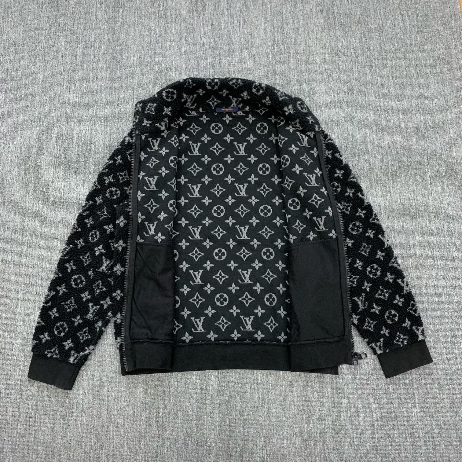 Louis Vuitton lv black monogram teddy jacket size XL Size US XL / EU 56 / 4 - 8 Thumbnail