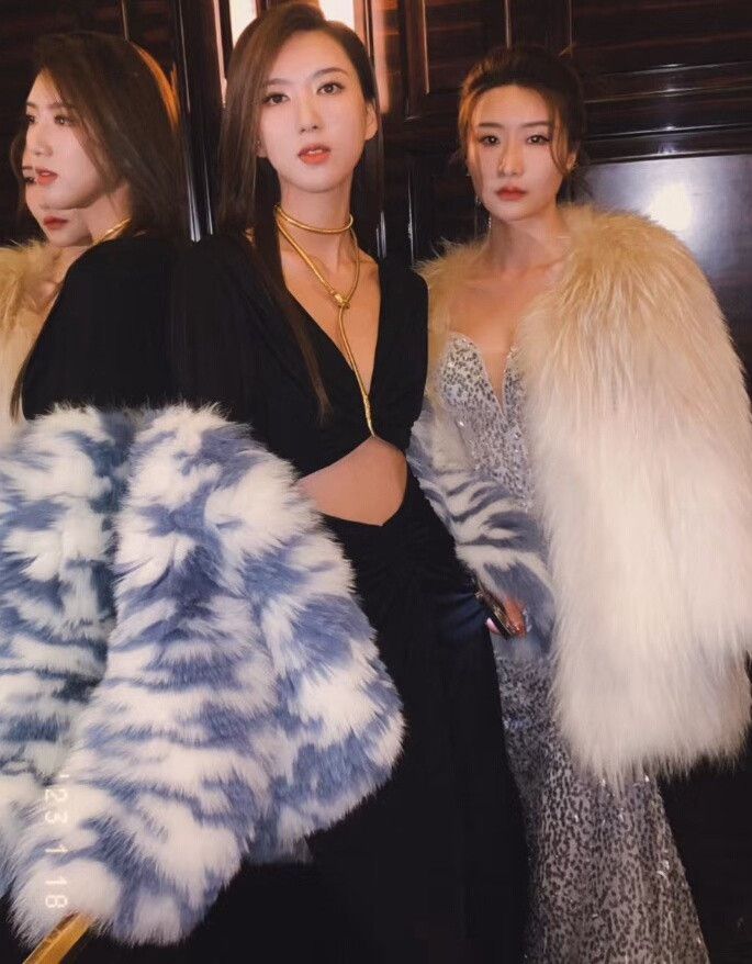 Dior dior dyed fox fur coat, size 34 Size XS / US 0-2 / IT 36-38 - 5 Thumbnail