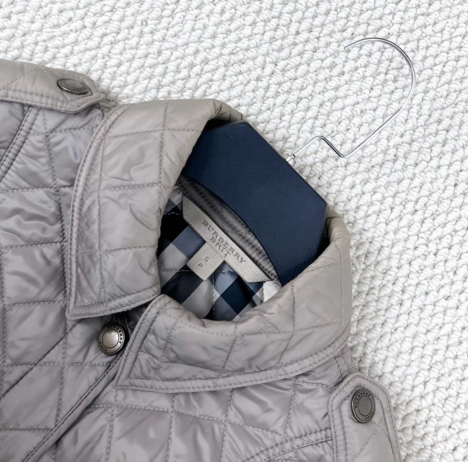 Burberry burberry khaki quilted nylon jacket size s Size S / US 4 / IT 40 - 3 Thumbnail