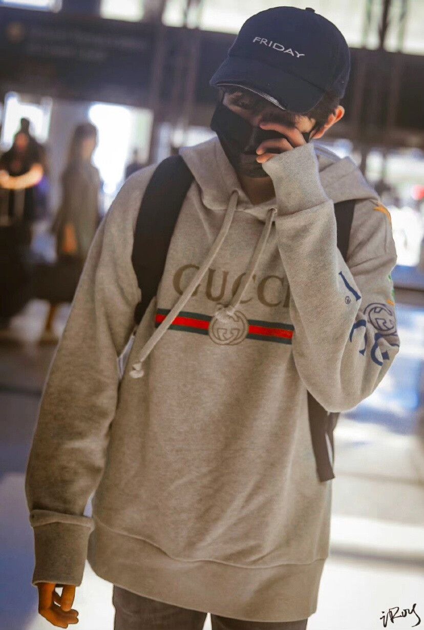 Gucci gucci gray hoodie with logo design Size US M / EU 48-50 / 2 - 4 Thumbnail