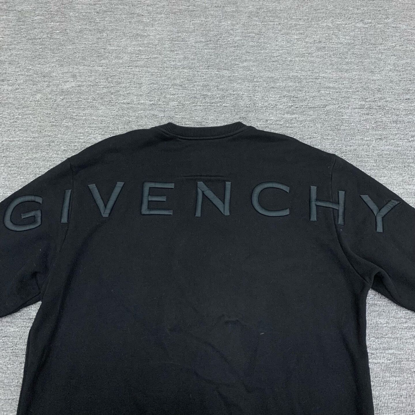Givenchy givenchy black logo sweatshirt size m Size US M / EU 48-50 / 2 - 9 Thumbnail