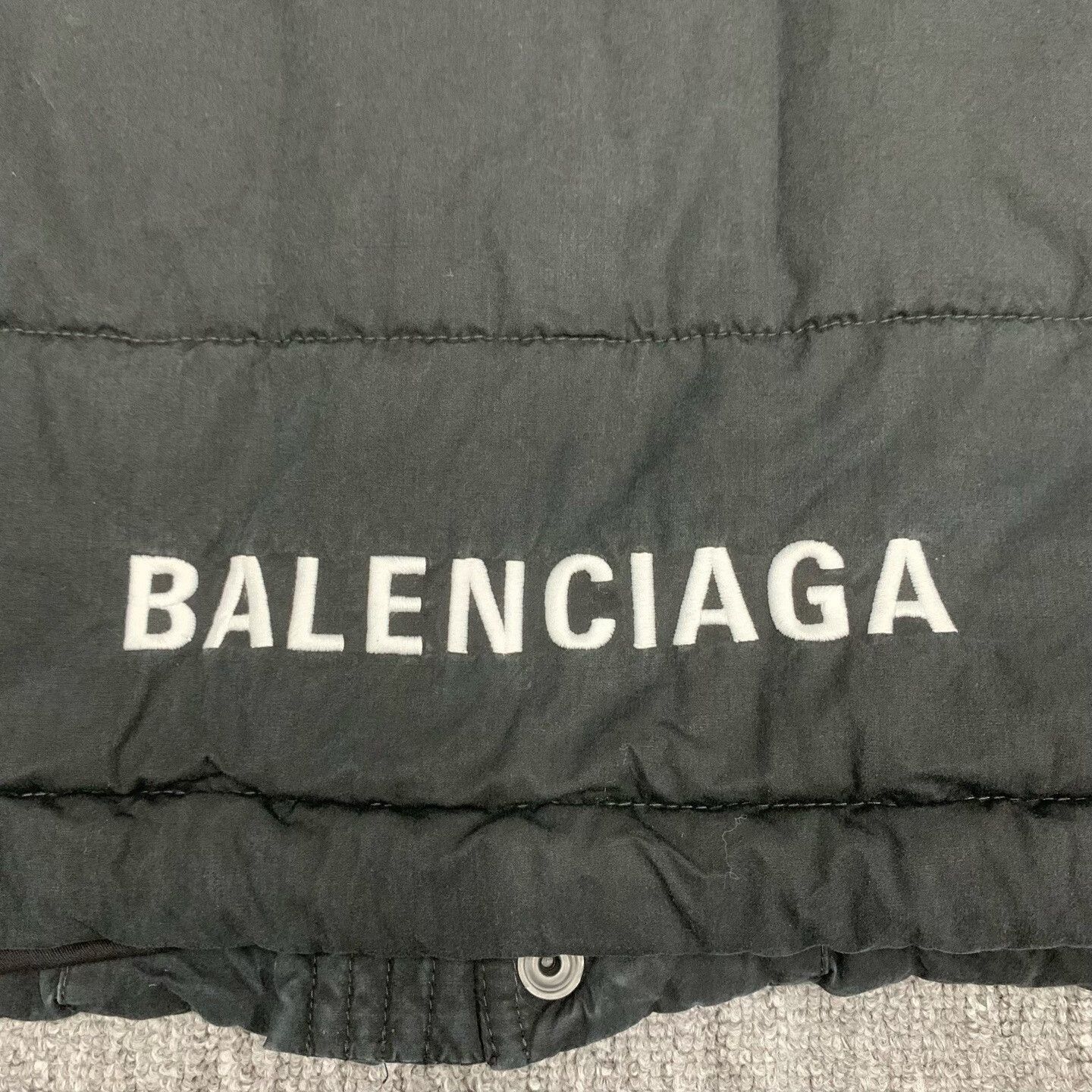 Balenciaga black balenciaga logo padded coat for men Size US M / EU 48-50 / 2 - 9 Thumbnail