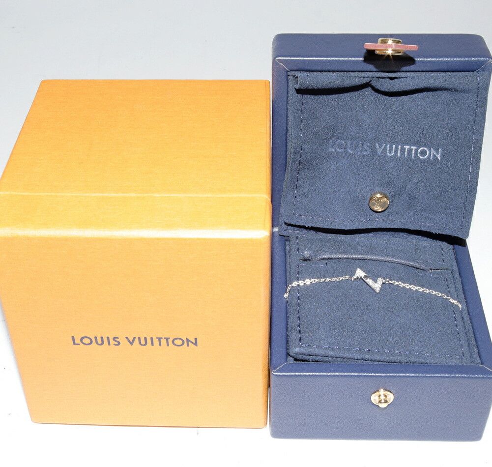 Louis Vuitton Louis Vuitton Louis Vuitton LV Volt Upside Down Au750 White Gold Diamond Bracelet Metal Bracelet DUTY FREE for USA Size ONE SIZE - 3 Thumbnail