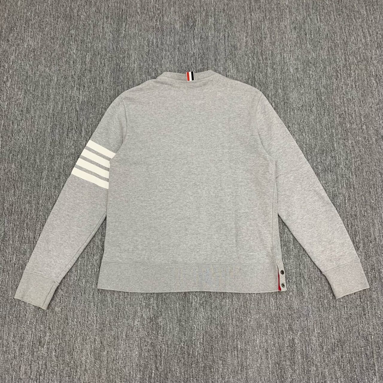 Thom Browne thom browne gray striped sweatshirt size 5 Size US M / EU 48-50 / 2 - 2 Thumbnail