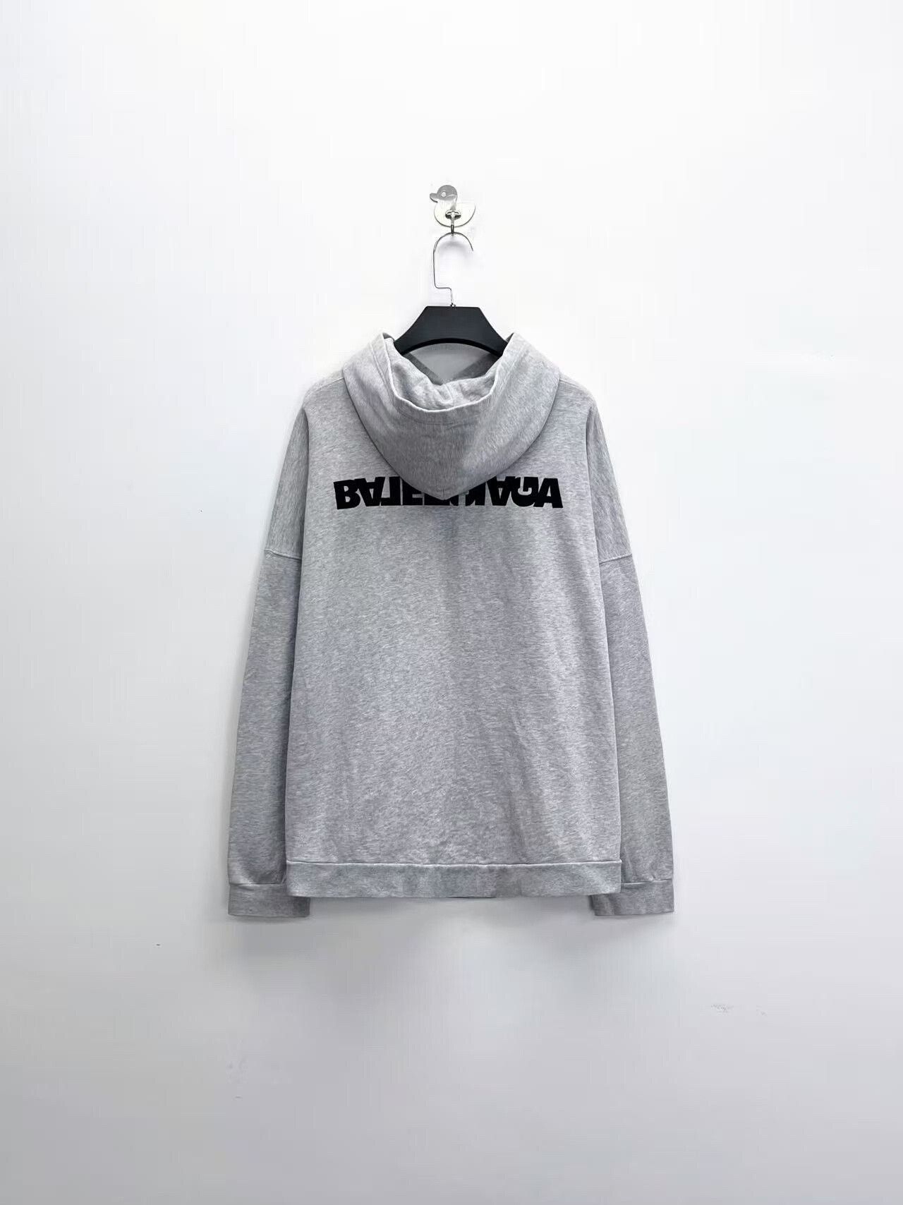 Balenciaga balenciaga gray reverse logo hoodie Size US M / EU 48-50 / 2 - 2 Thumbnail