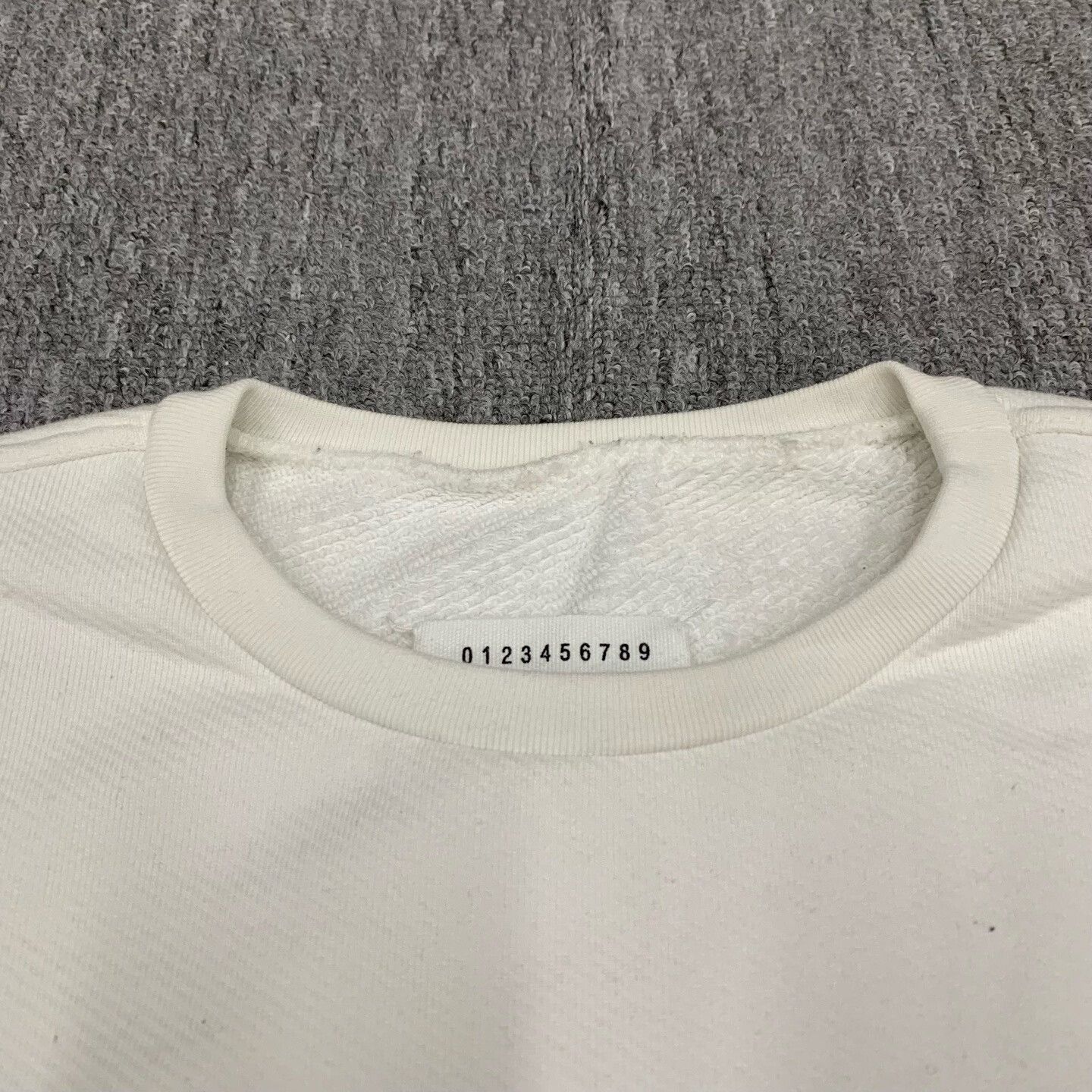 Maison Margiela maison margiela white embroidered logo sweatshirt Size US L / EU 52-54 / 3 - 7 Thumbnail