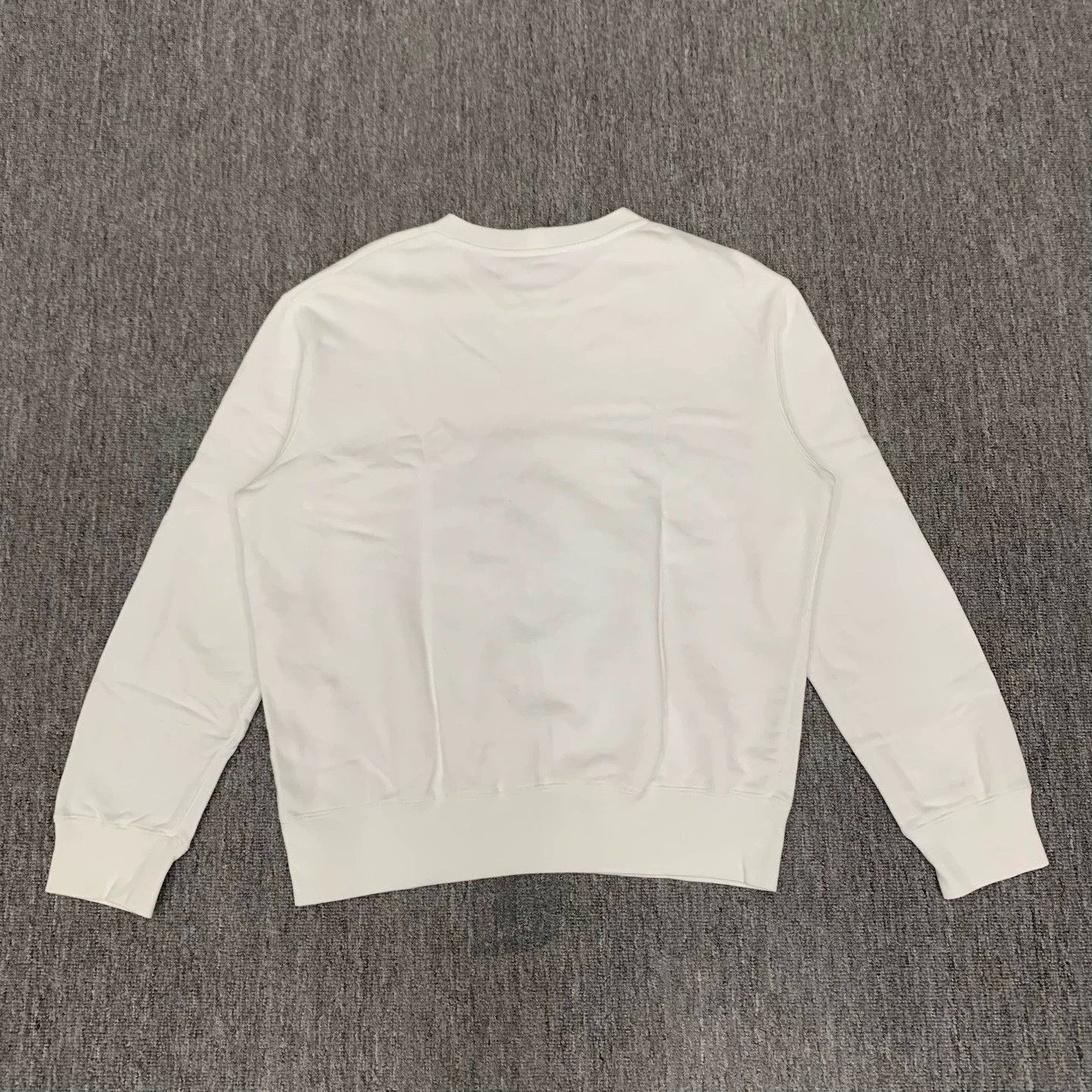 Chanel white camellia embroidered logo sweatshirt Size L / US 10 / IT 46 - 2 Thumbnail