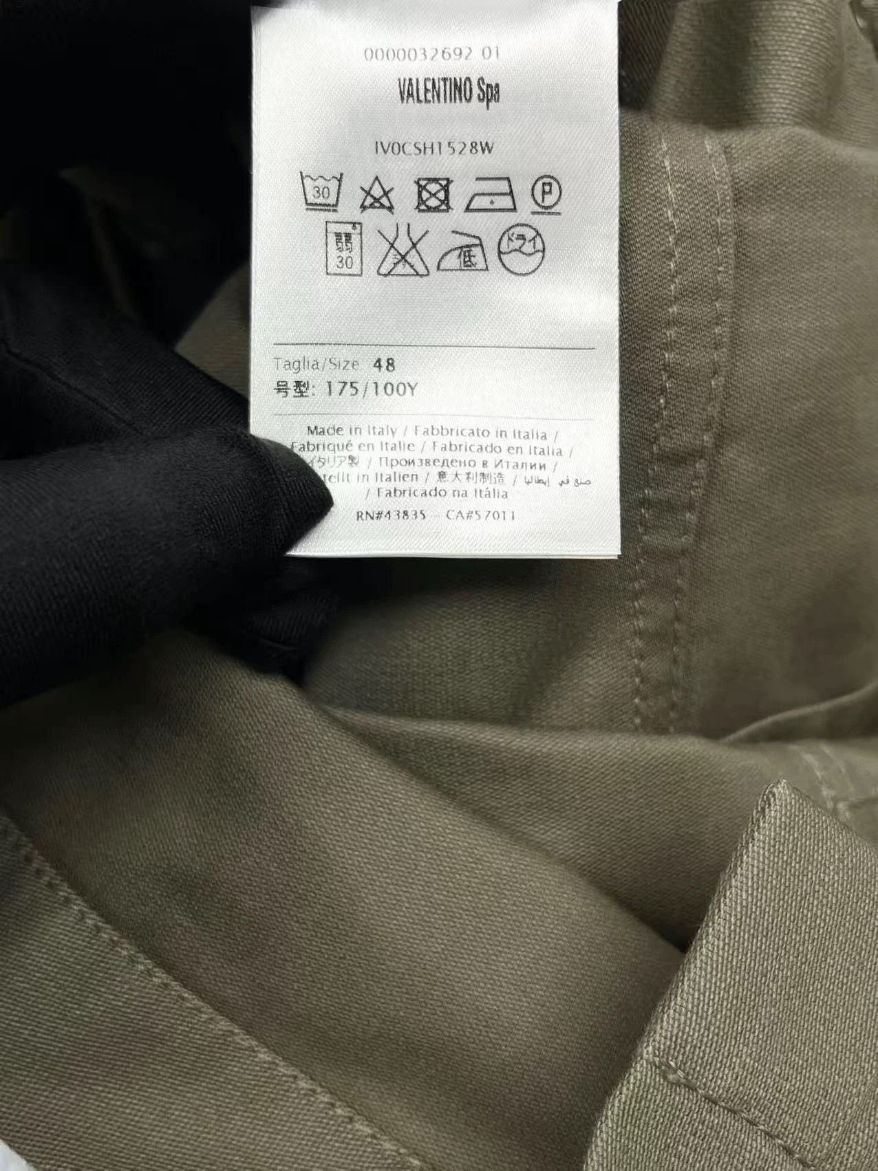 Valentino valentino embroidered logo camouflage work jacket Size US L / EU 52-54 / 3 - 6 Thumbnail