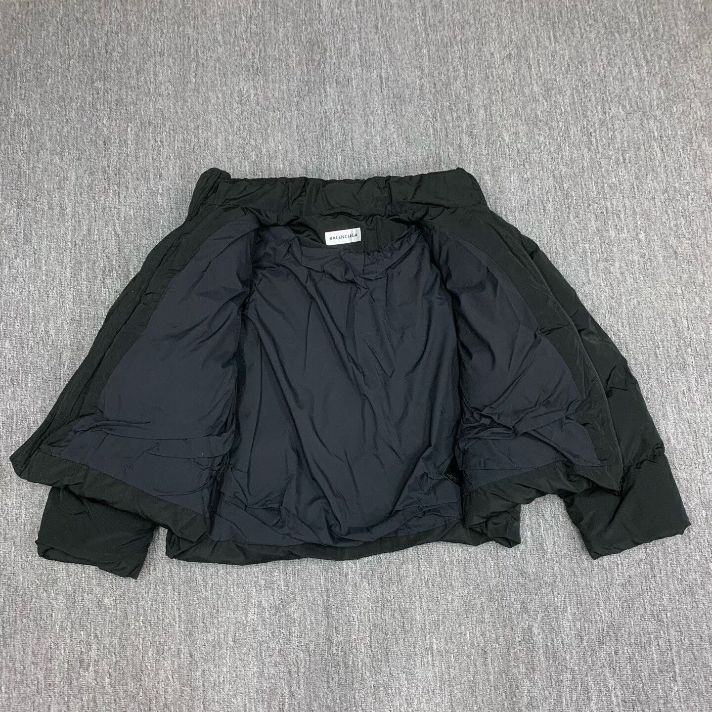 Balenciaga black short puffer jacket with buckle Size S / US 4 / IT 40 - 9 Thumbnail