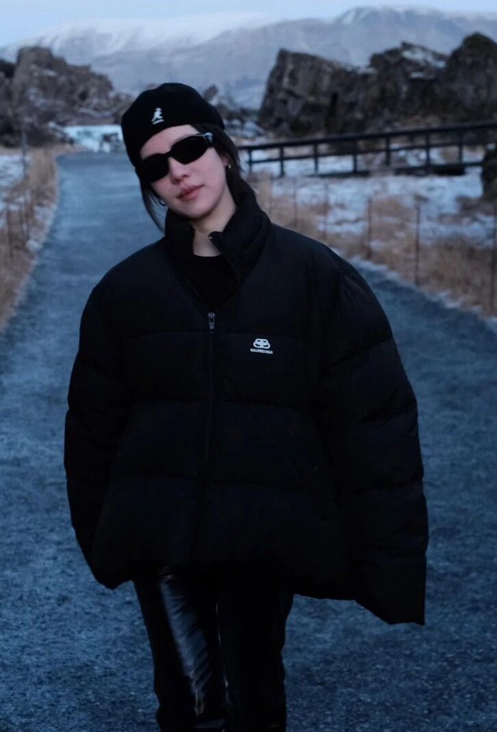 Balenciaga black short puffer jacket with buckle Size S / US 4 / IT 40 - 5 Thumbnail