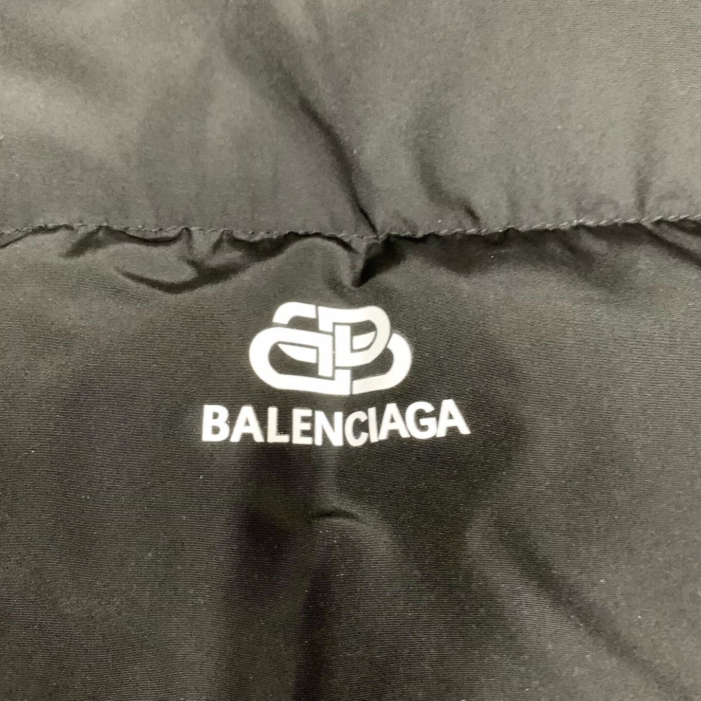 Balenciaga black short puffer jacket with buckle Size S / US 4 / IT 40 - 8 Thumbnail