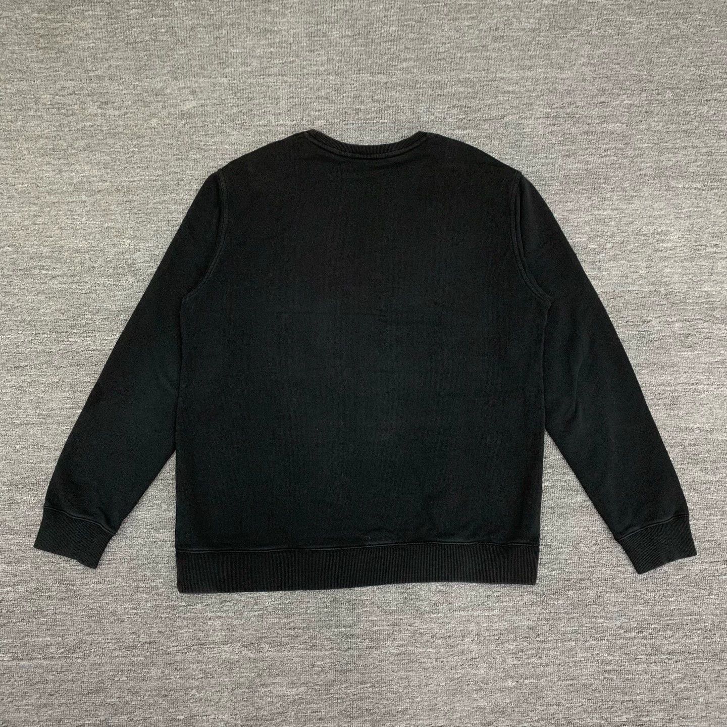 Givenchy givenchy black logo sweatshirt with flaws Size US L / EU 52-54 / 3 - 2 Thumbnail