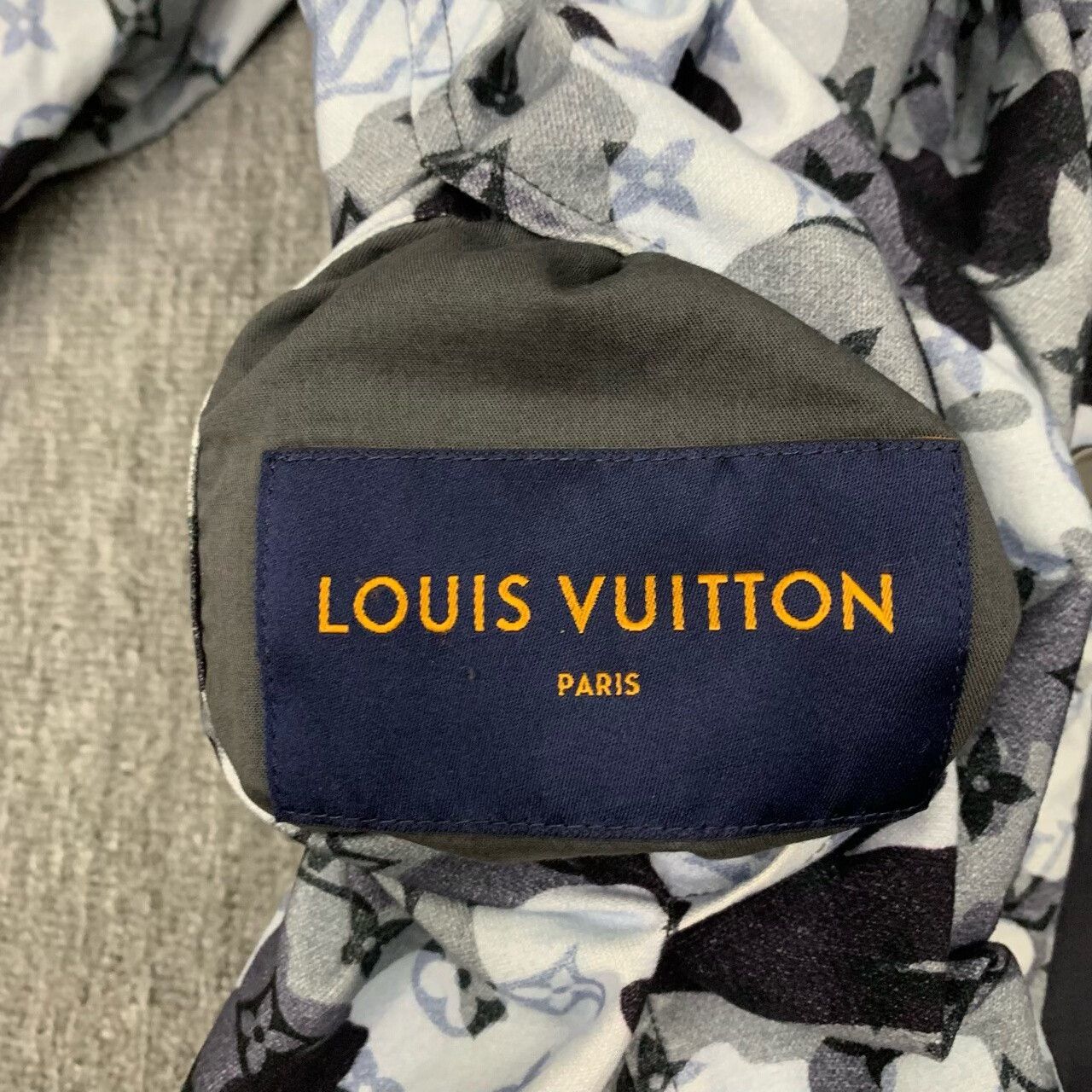 Louis Vuitton lv camouflage reversible jacket size 52 Size US L / EU 52-54 / 3 - 6 Thumbnail