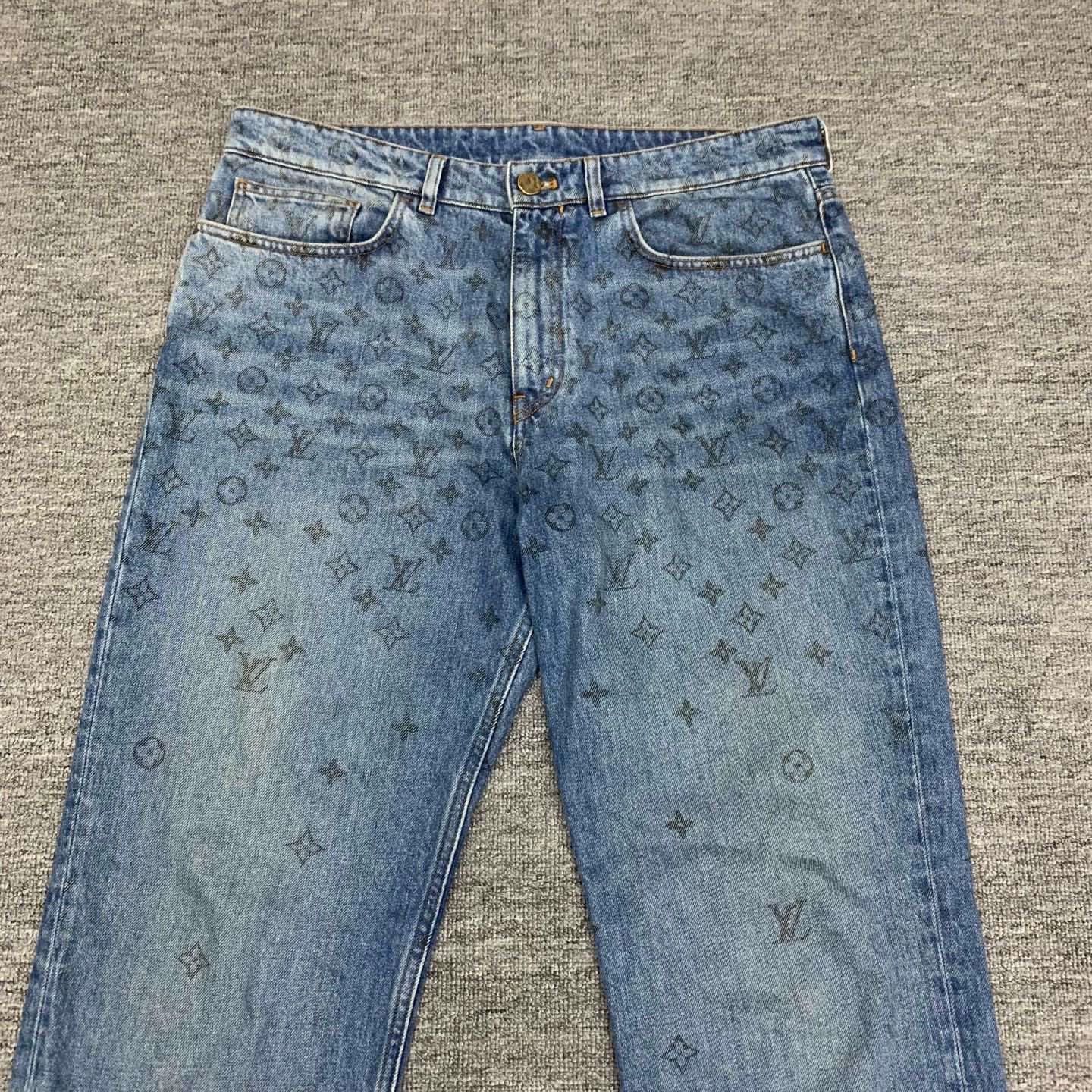 Louis Vuitton lv monogram gradient denim jeans size 33 Size US 33 - 8 Thumbnail