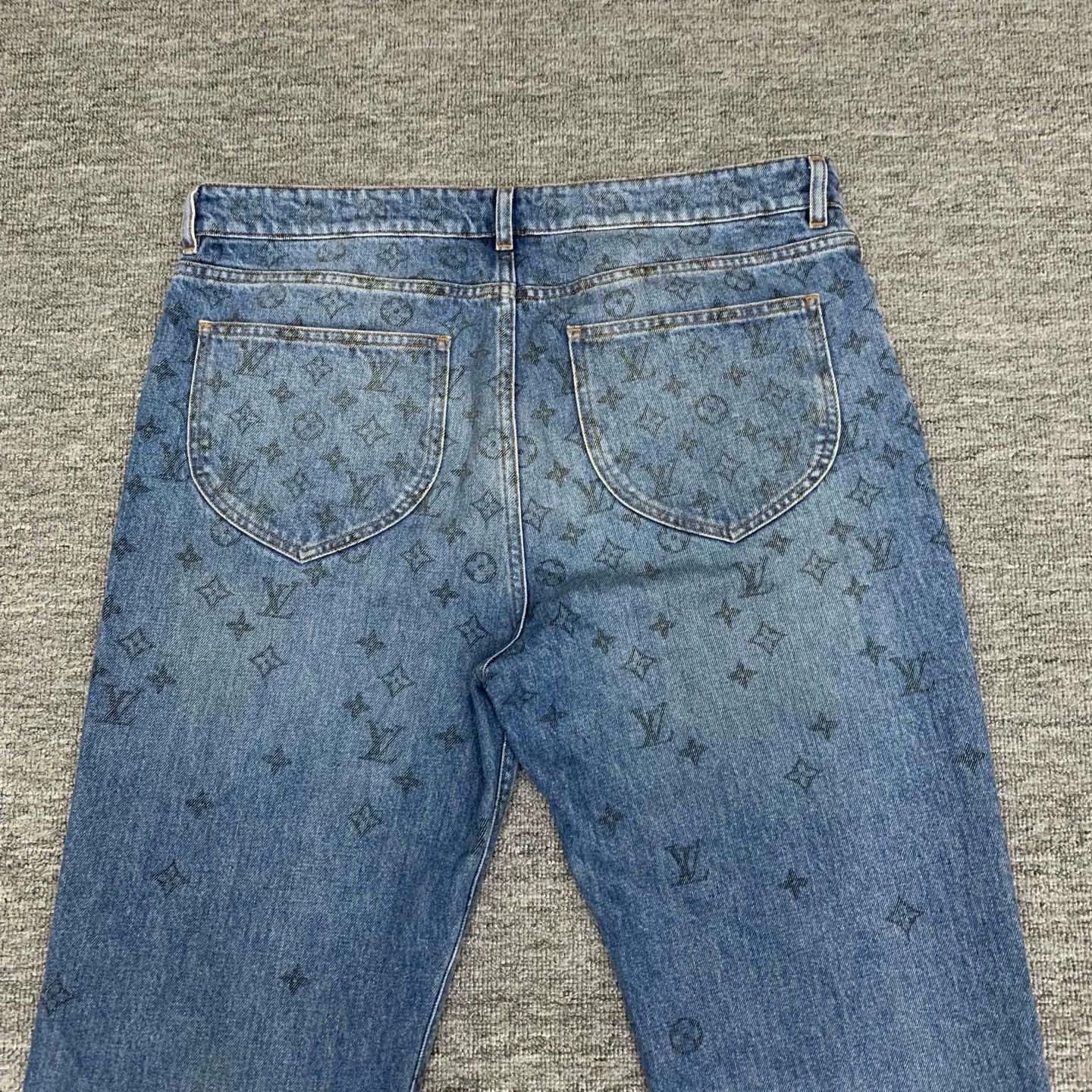 Louis Vuitton lv monogram gradient denim jeans size 33 Size US 33 - 9 Thumbnail