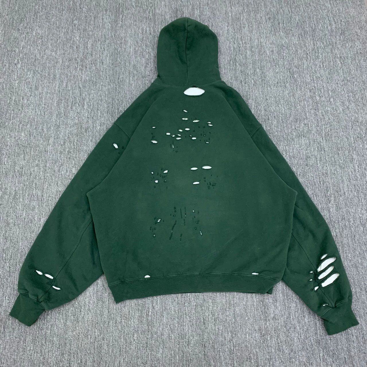 Balenciaga balenciaga green distressed hoodie sweatshirt xs Size US XS / EU 42 / 0 - 2 Thumbnail
