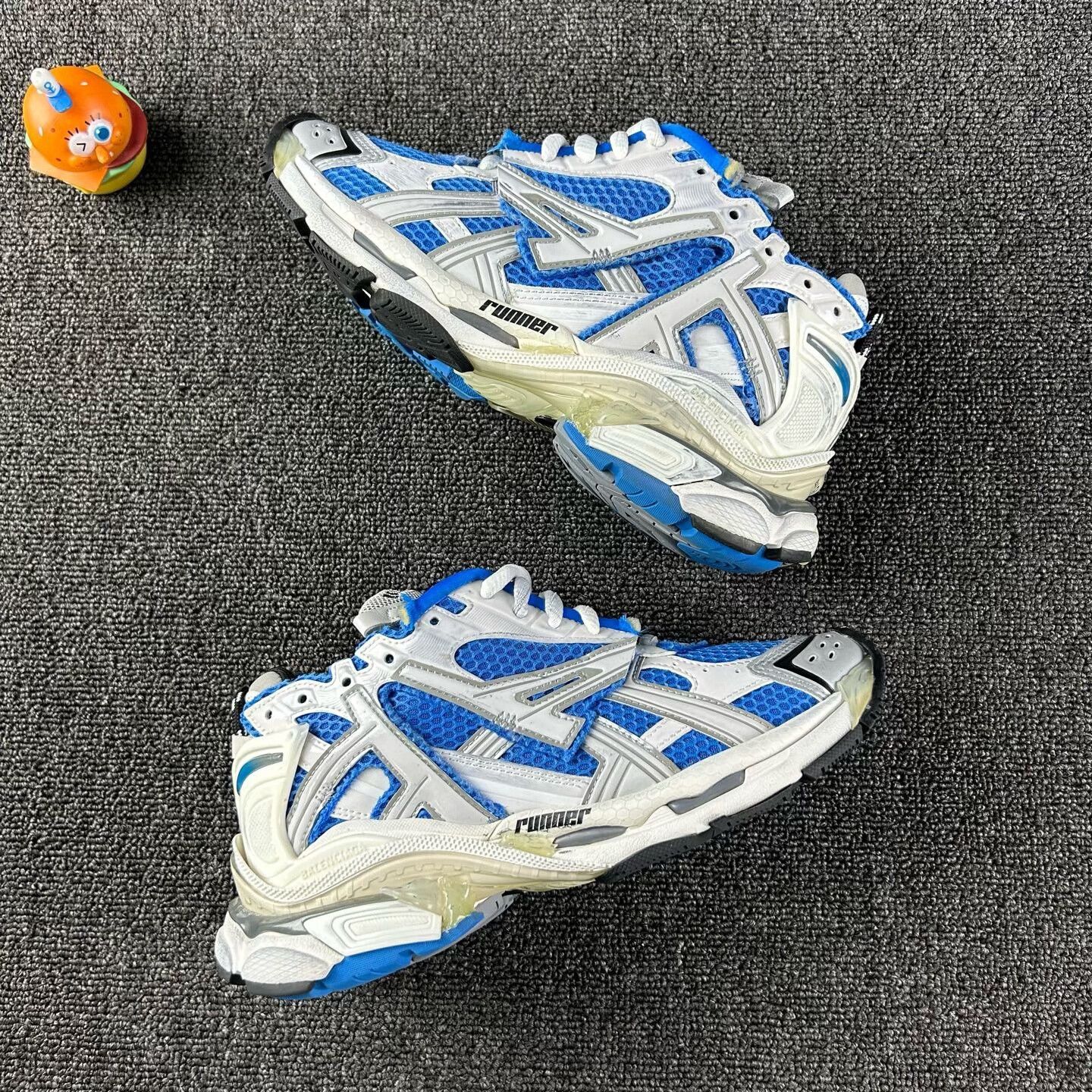 Balenciaga balenciaga runner sports shoes in blue and white Size US 5.5 / EU 38 - 4 Thumbnail