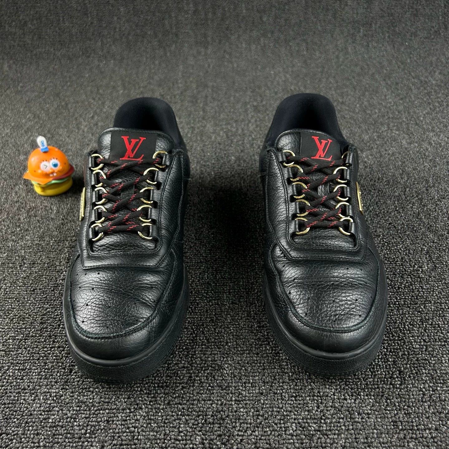 Louis Vuitton Louis Vuitton Black Trainer Sneakers Size 41.5 Size US 8.5 / EU 41-42 - 2 Thumbnail