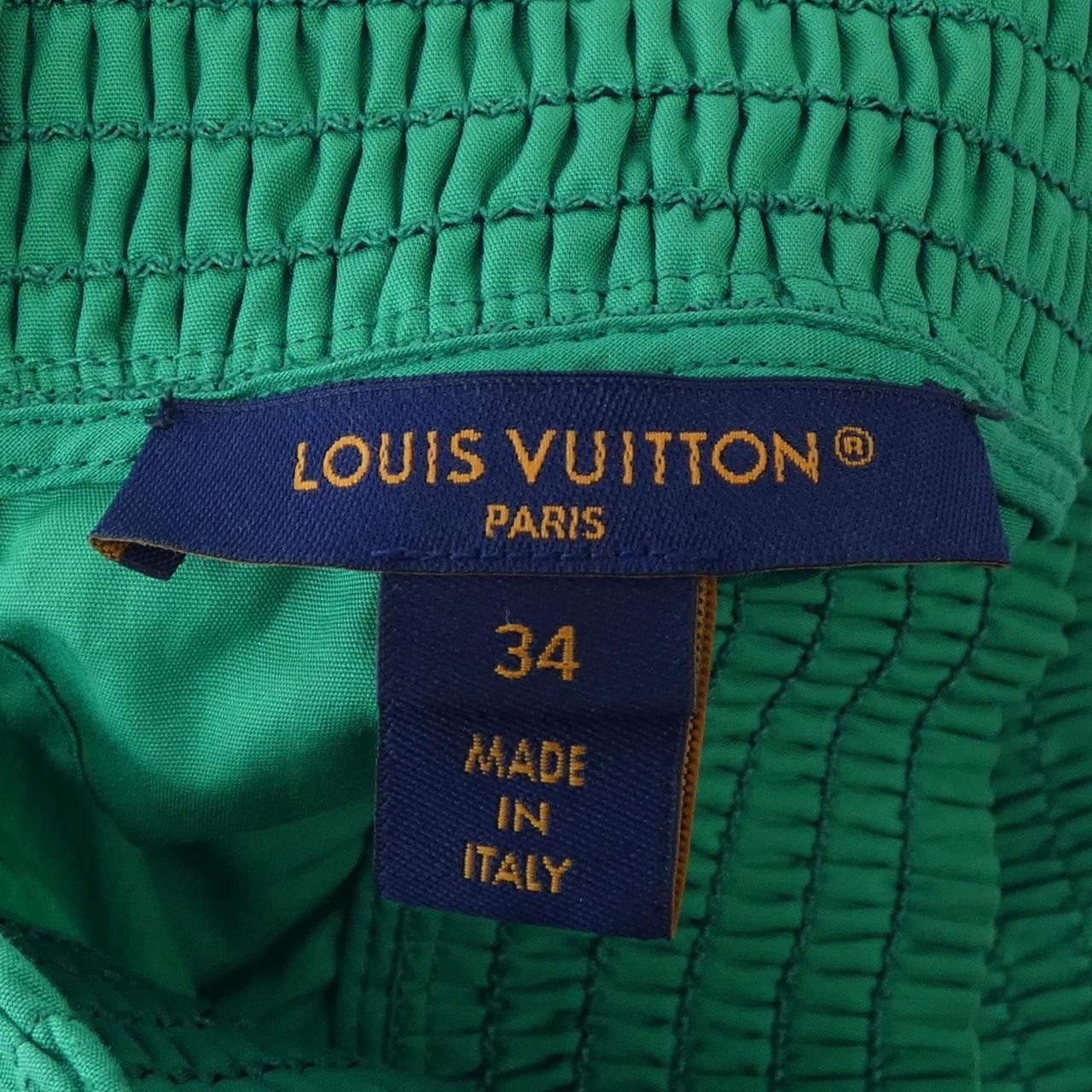 Louis Vuitton Louis Vuitton Louis Vuitton FOTO40XKG Top Others Tops FOTO40XKG DUTY FREE for USA Size ONE SIZE - 5 Thumbnail