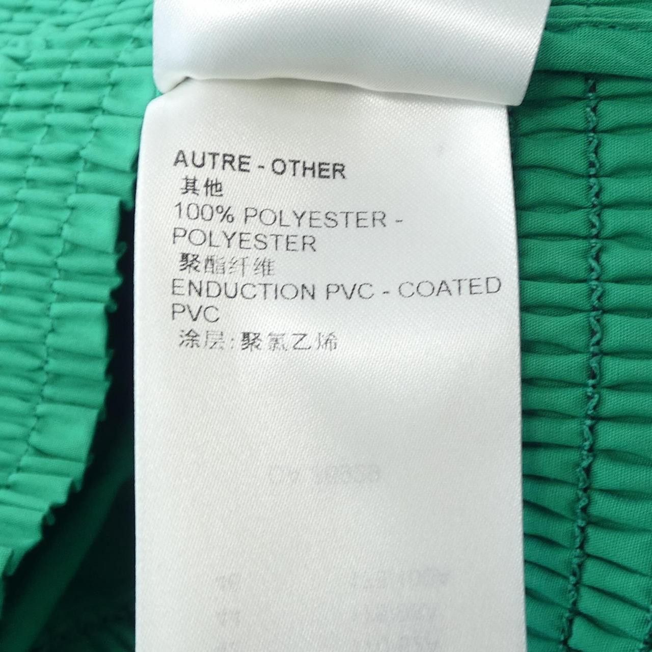 Louis Vuitton Louis Vuitton Louis Vuitton FOTO40XKG Top Others Tops FOTO40XKG DUTY FREE for USA Size ONE SIZE - 4 Thumbnail