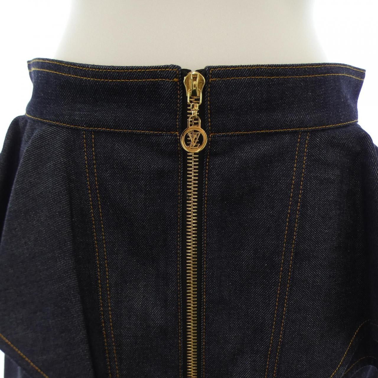 Louis Vuitton Louis Vuitton Louis Vuitton Skirt Others Skirts FSJU42EFY DUTY FREE for USA Size ONE SIZE - 5 Thumbnail