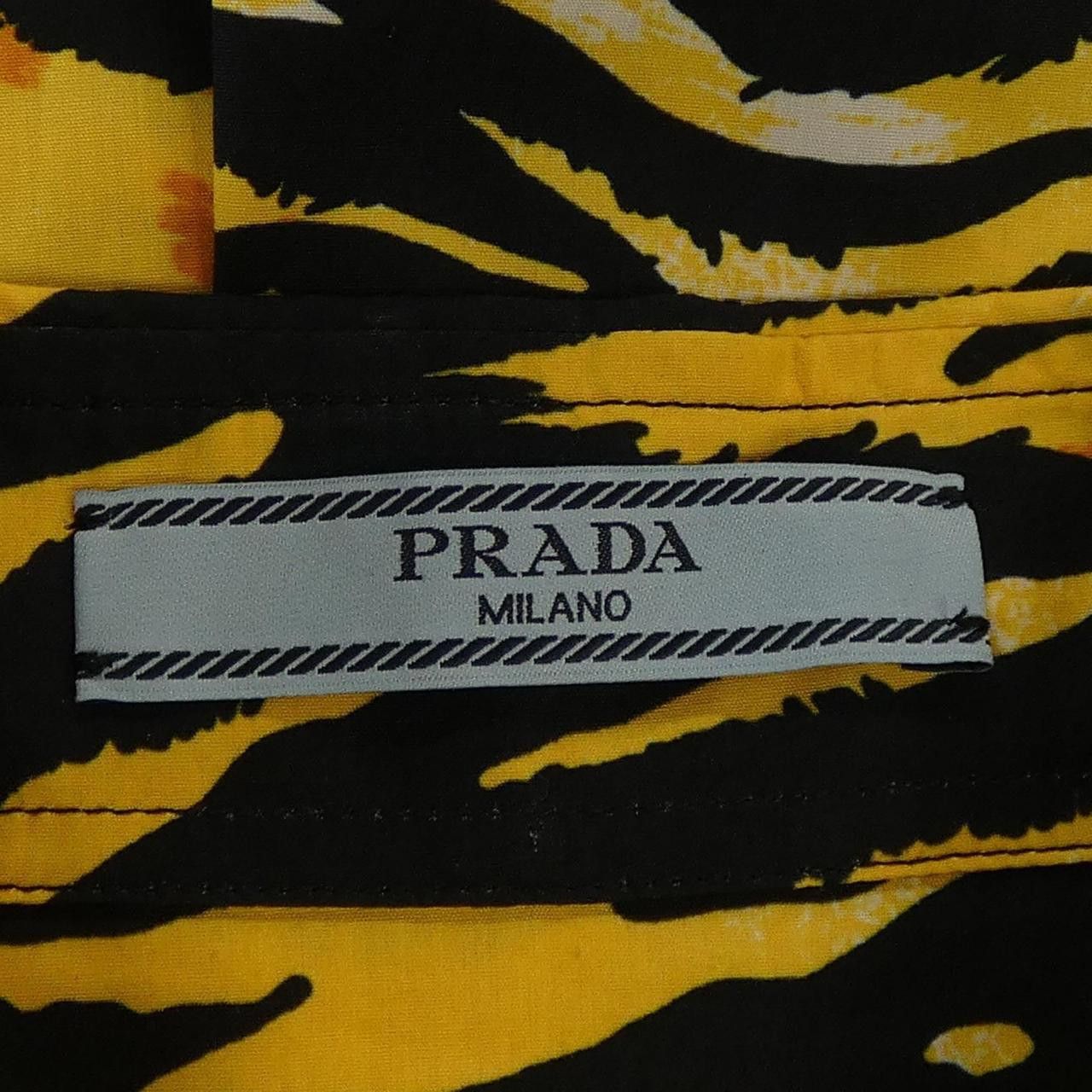 Prada Prada Prada S/S Shirt Cotton Tops P460CM DUTY FREE for USA Size ONE SIZE - 4 Thumbnail
