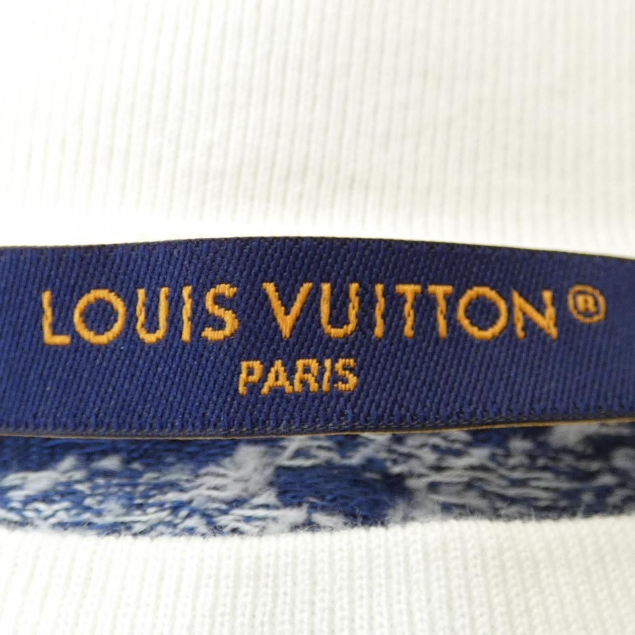 Louis Vuitton Louis Vuitton Louis Vuitton T-shirt Cotton T-Shirts HPY30WY93 DUTY FREE for USA Size ONE SIZE - 4 Thumbnail