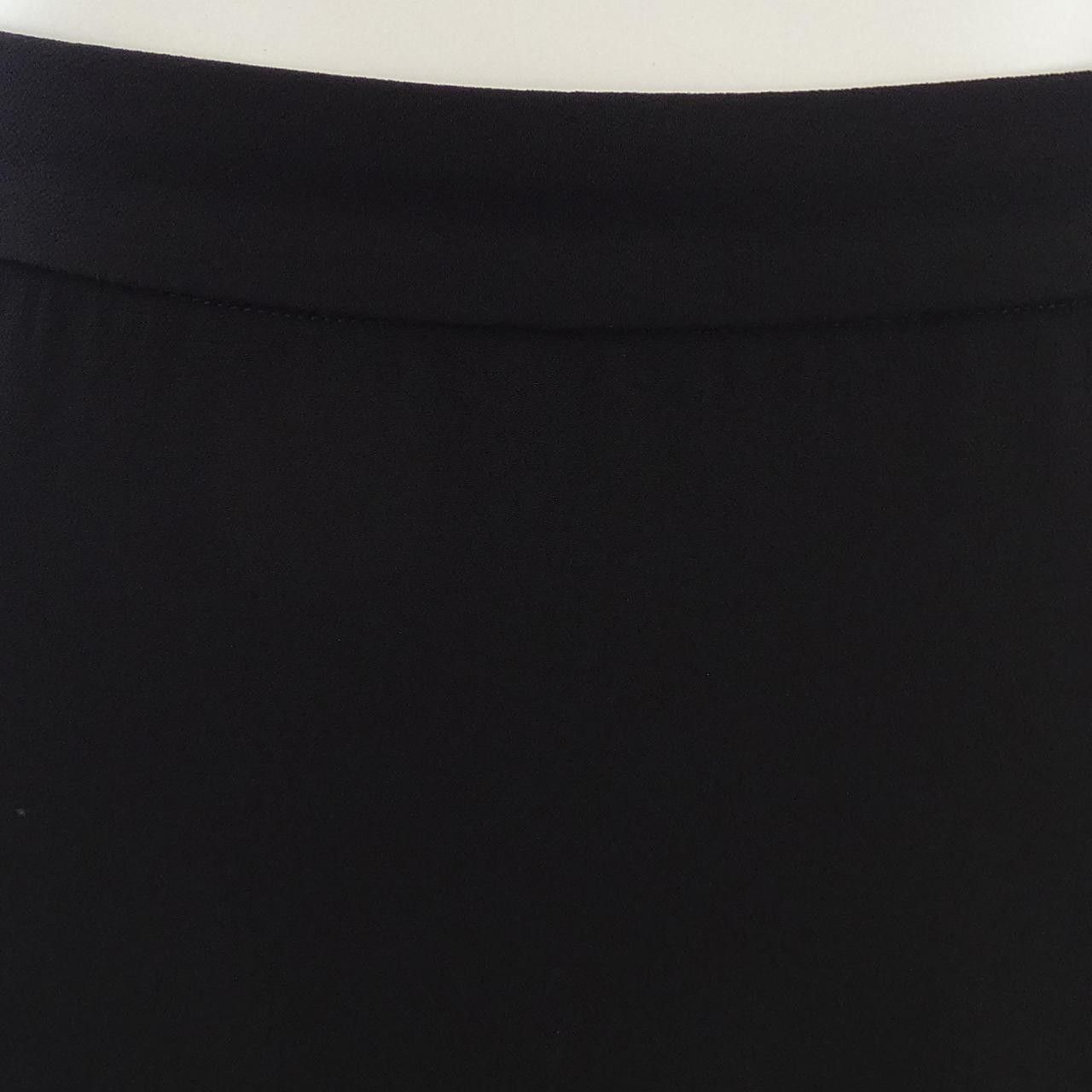 Yves Saint Laurent Yves Saint Laurent Saint Laurent Skirt Skirt Others Skirts 453796 Y125W DUTY FREE for USA Size ONE SIZE - 5 Thumbnail