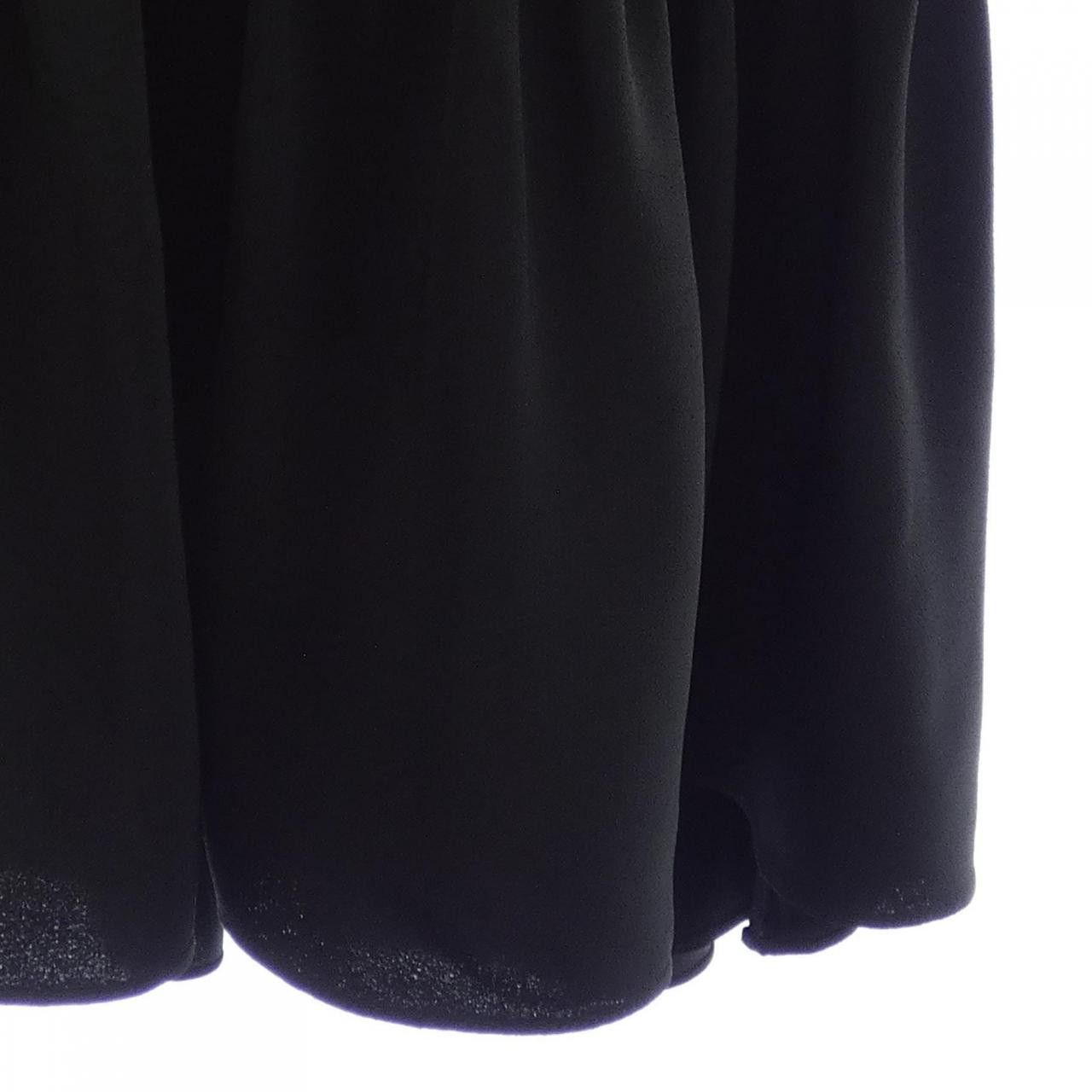 Yves Saint Laurent Yves Saint Laurent Saint Laurent Skirt Skirt Others Skirts 453796 Y125W DUTY FREE for USA Size ONE SIZE - 6 Thumbnail