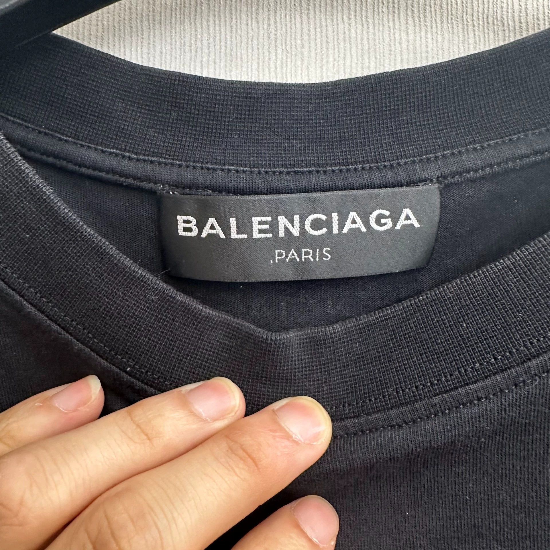 Balenciaga black short sleeve shirt with night scene Size US L / EU 52-54 / 3 - 3 Thumbnail