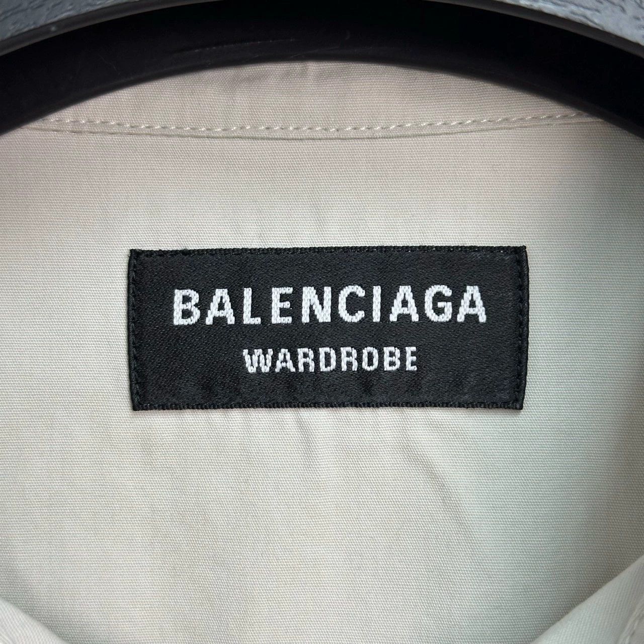Balenciaga balenciaga waterfall embroidered shirt size 37 Size US M / EU 48-50 / 2 - 3 Thumbnail