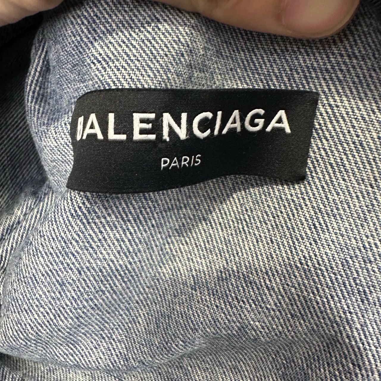 Balenciaga balenciaga embroidered blue denim jacket for men Size US L / EU 52-54 / 3 - 3 Thumbnail