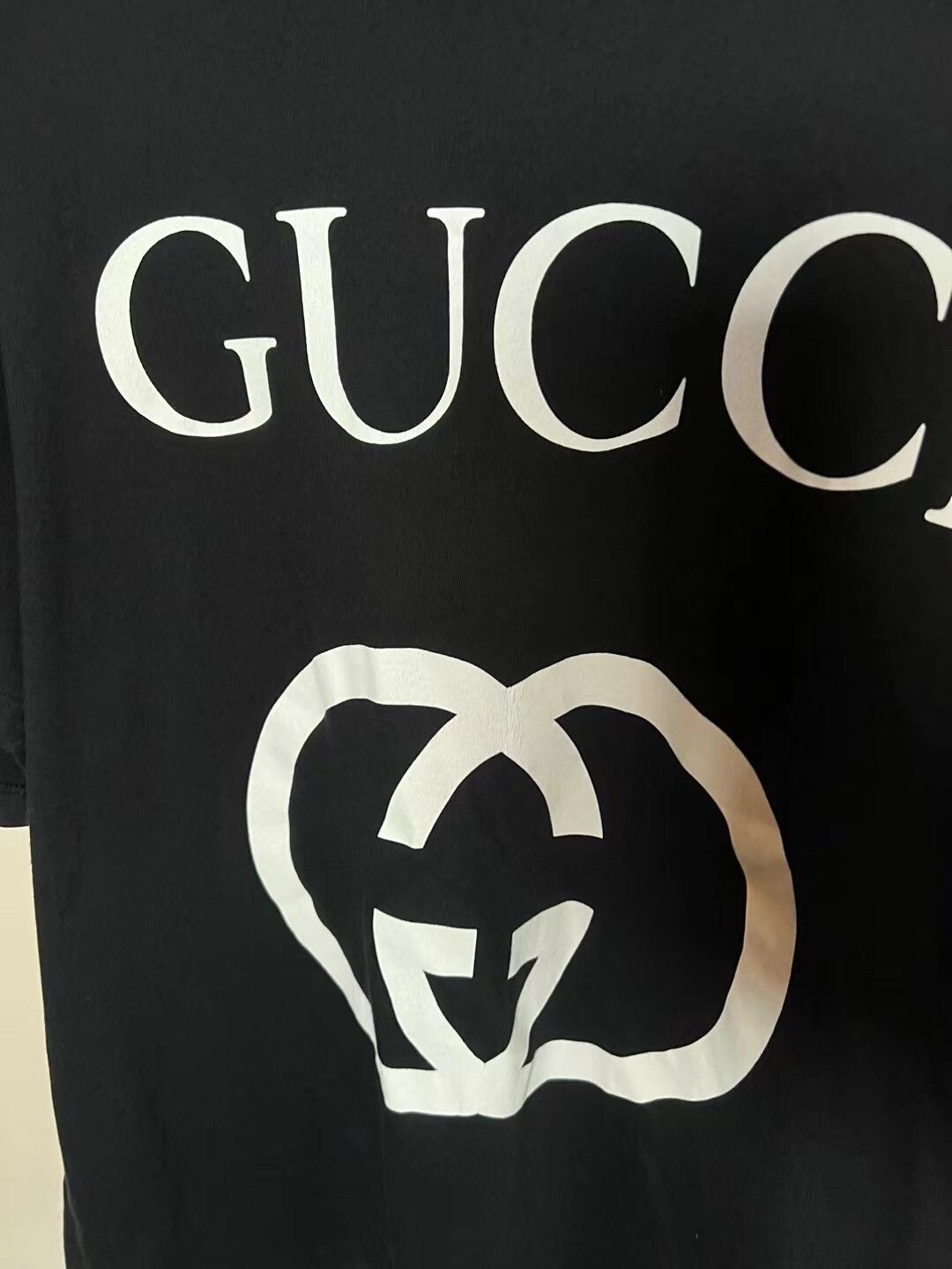 Gucci black gucci short sleeve t-shirt size large Size US L / EU 52-54 / 3 - 2 Thumbnail