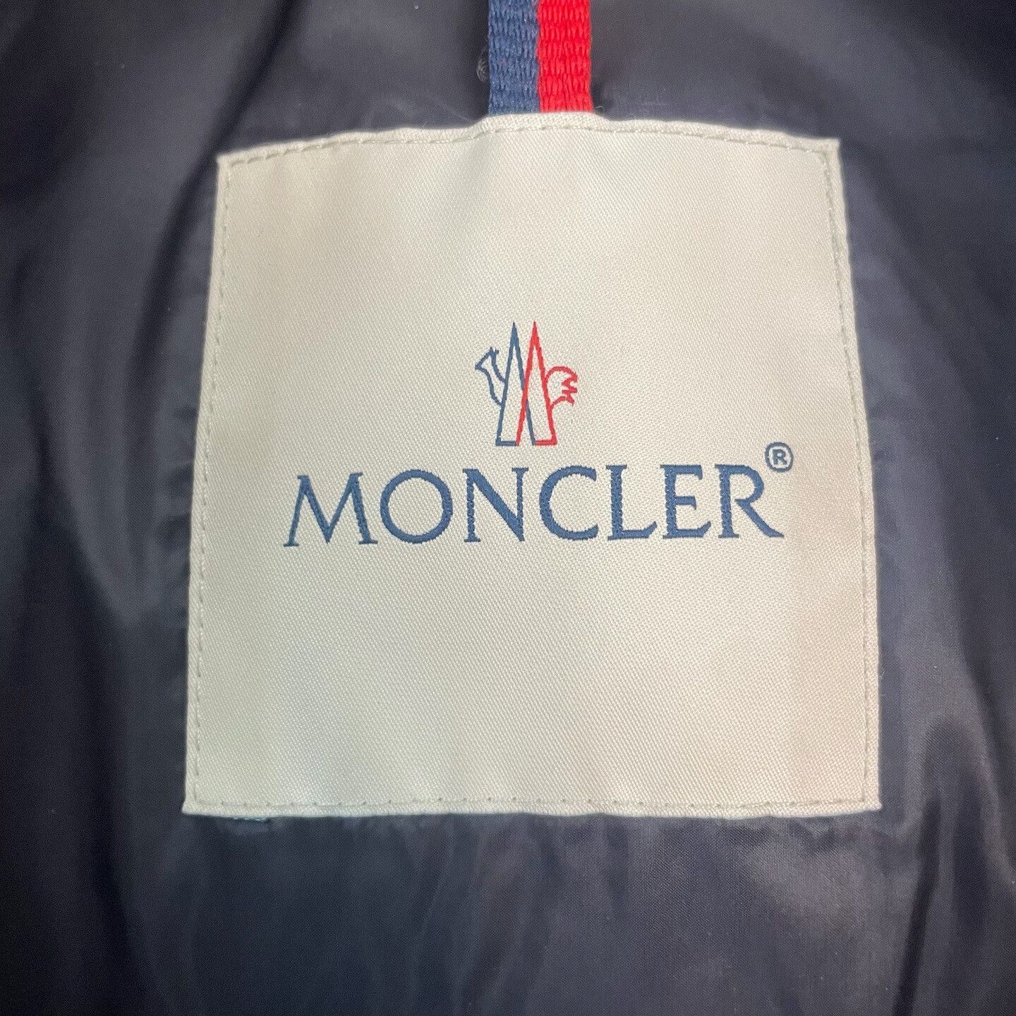 Moncler moncler striped down jacket with logo patches Size US M / EU 48-50 / 2 - 3 Thumbnail