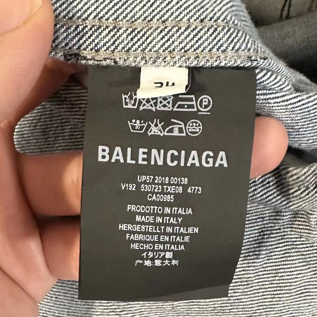 Balenciaga balenciaga graffiti jacket size 34 Size US XS / EU 42 / 0 - 4 Thumbnail