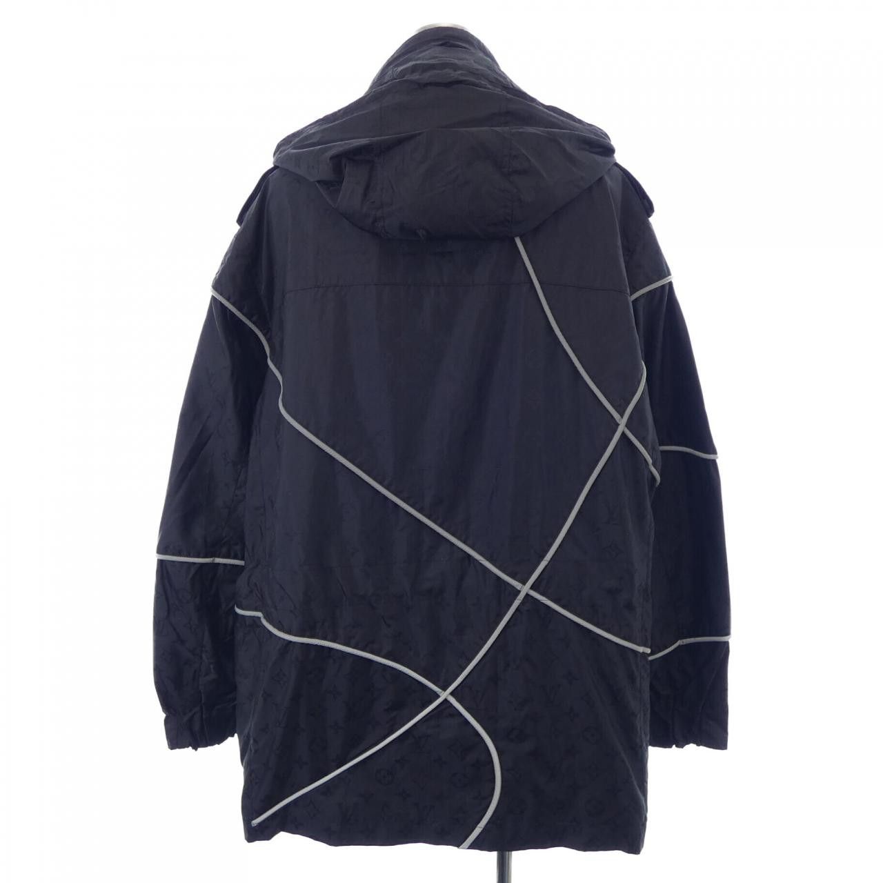 Louis Vuitton Louis Vuitton Louis Vuitton NBA Blouson Jacket Others Outerwear HKB02EZNV NBA DUTY FREE for USA Size ONE SIZE - 2 Thumbnail