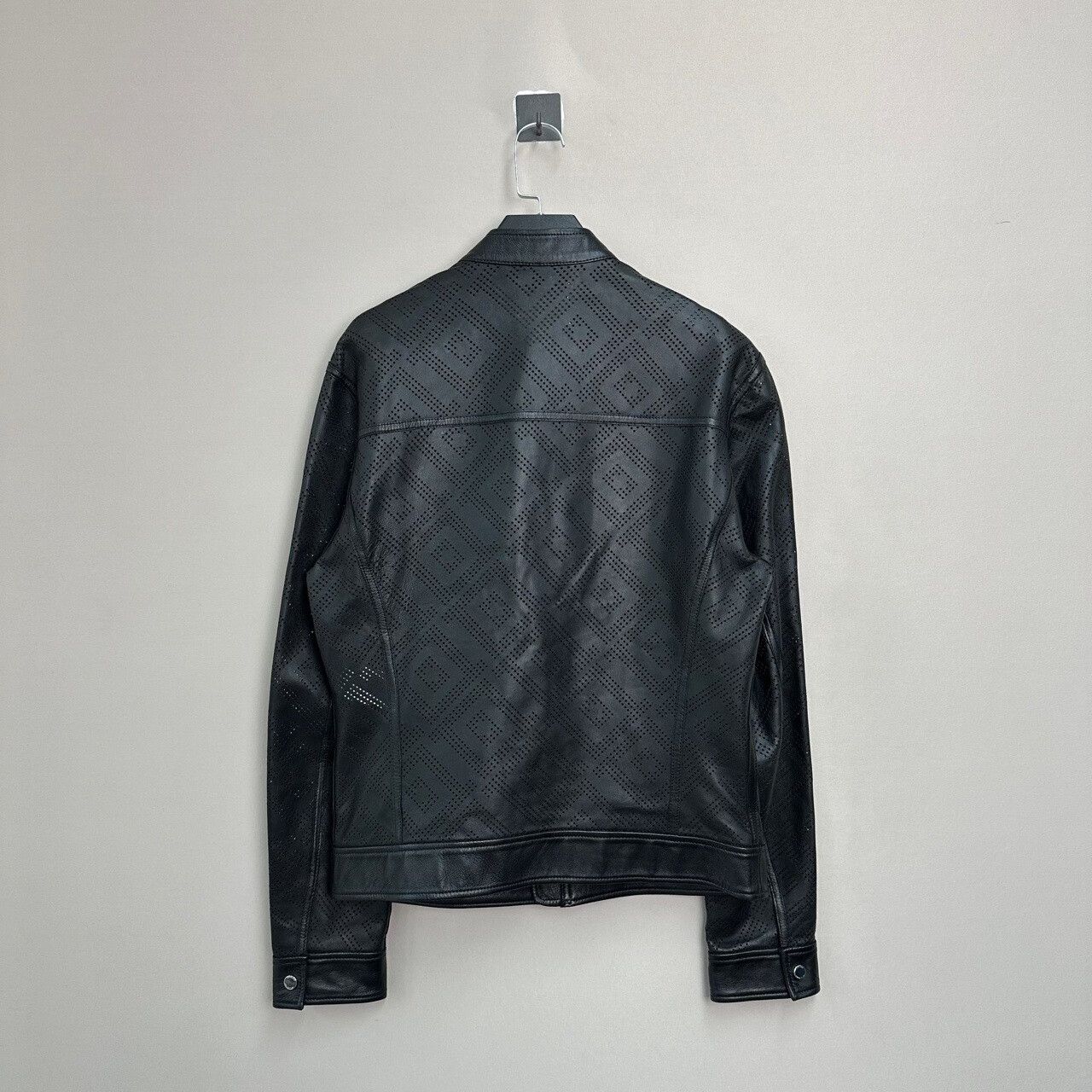 Versace versace perforated print leather jacket size 46 Size US M / EU 48-50 / 2 - 2 Thumbnail