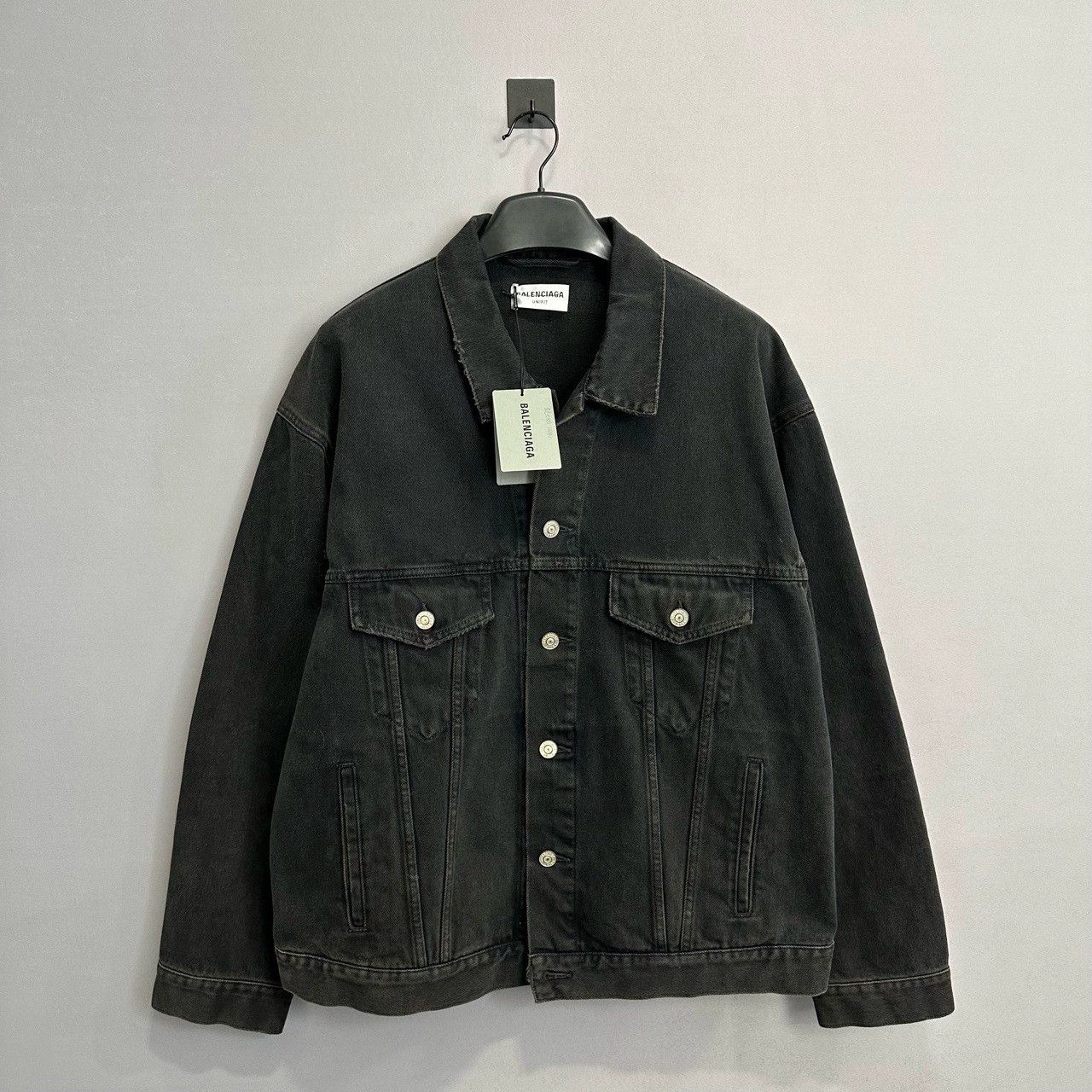 Balenciaga balenciaga graffiti spray denim jacket size s Size US S / EU 44-46 / 1 - 2 Thumbnail