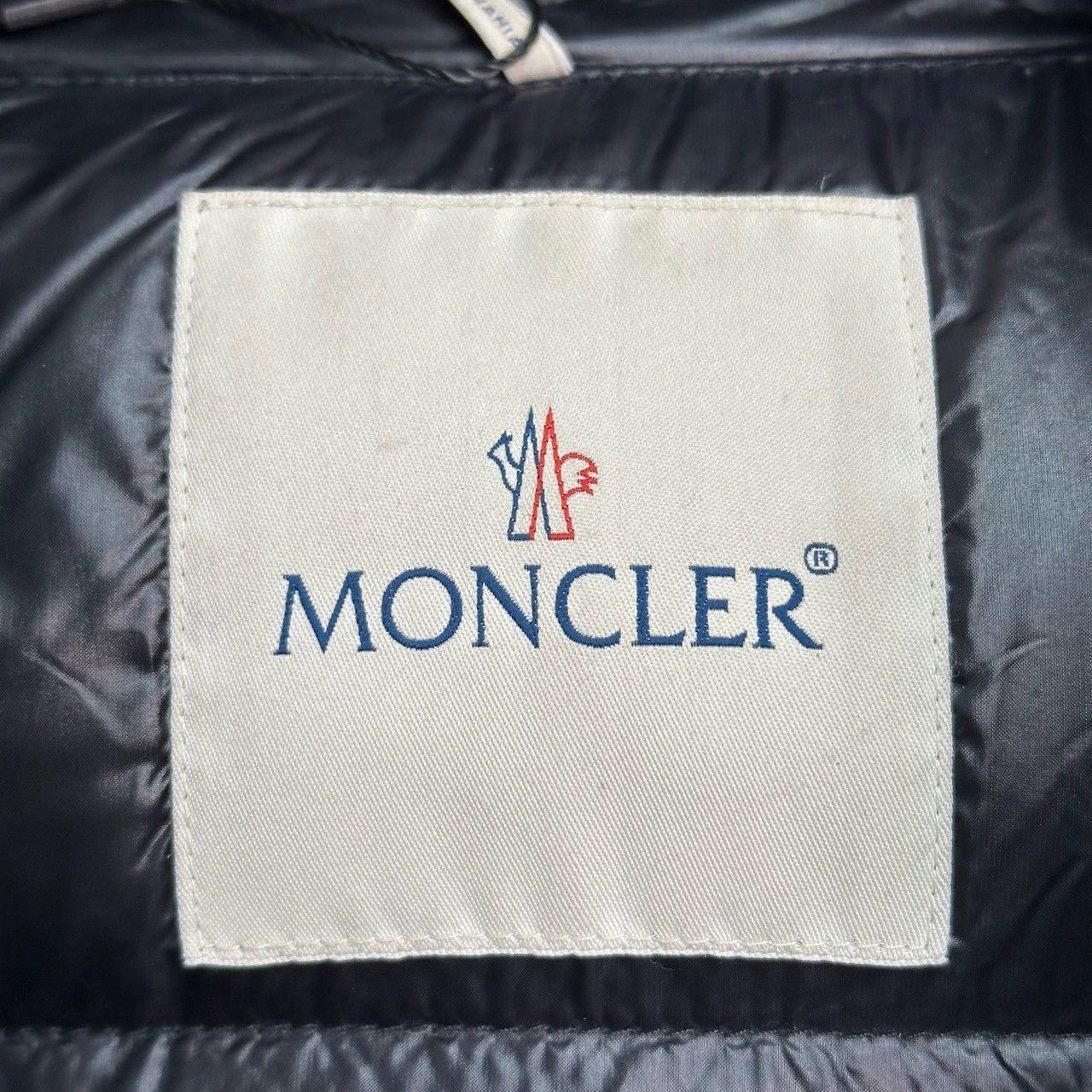 Moncler moncler suyen side logo down jacket Size S / US 4 / IT 40 - 3 Thumbnail