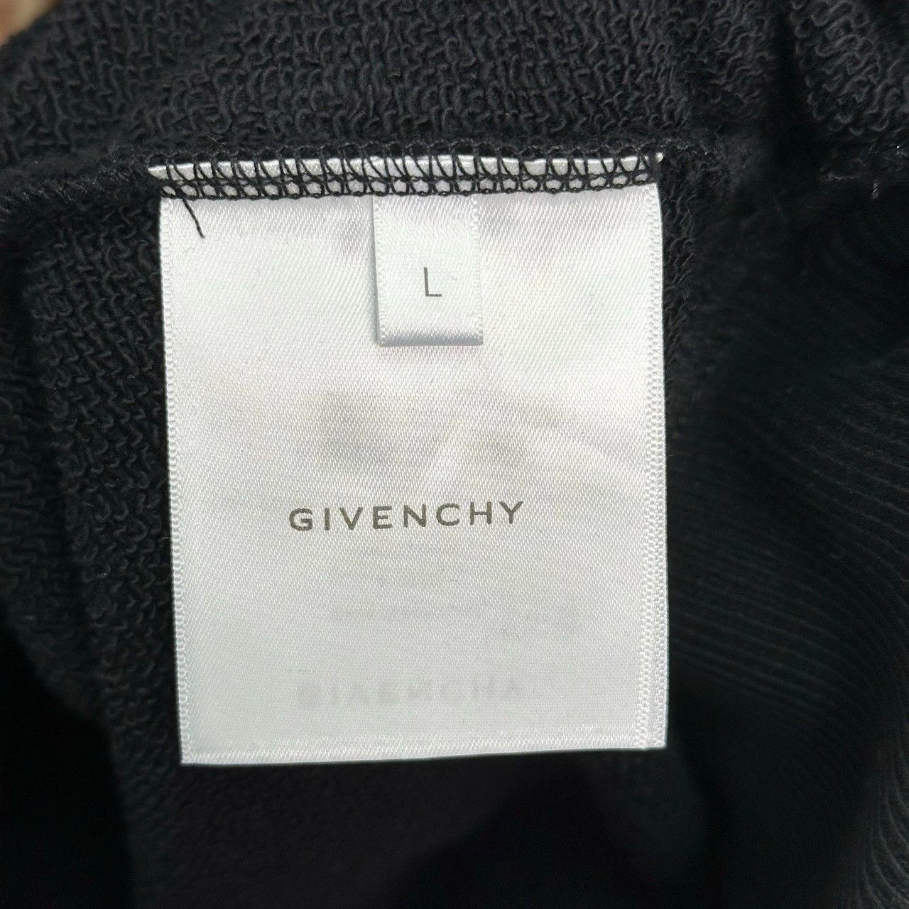Givenchy givenchy embroidered logo sweatshirt in black Size US L / EU 52-54 / 3 - 4 Thumbnail