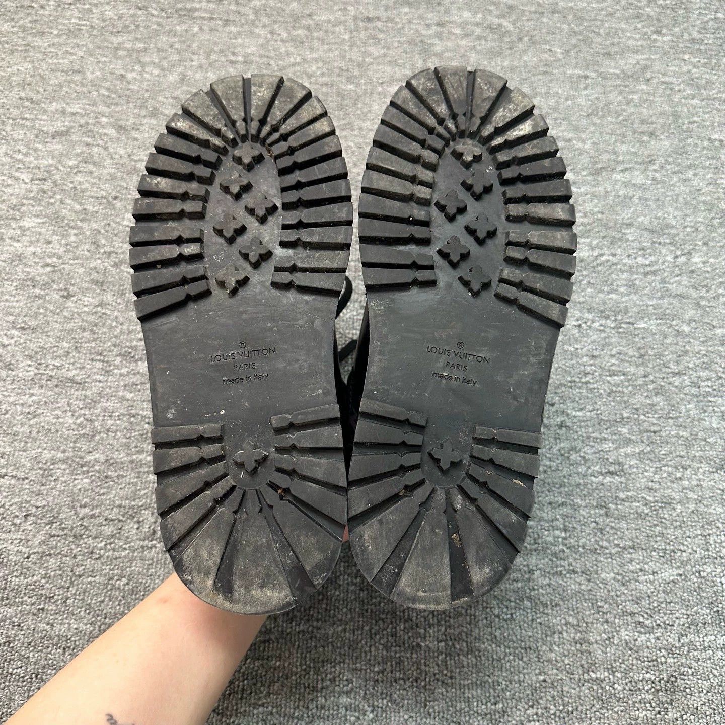 Louis Vuitton louis vuitton black gradient sneakers size 39.5 Size US 8.5 / EU 41-42 - 6 Thumbnail