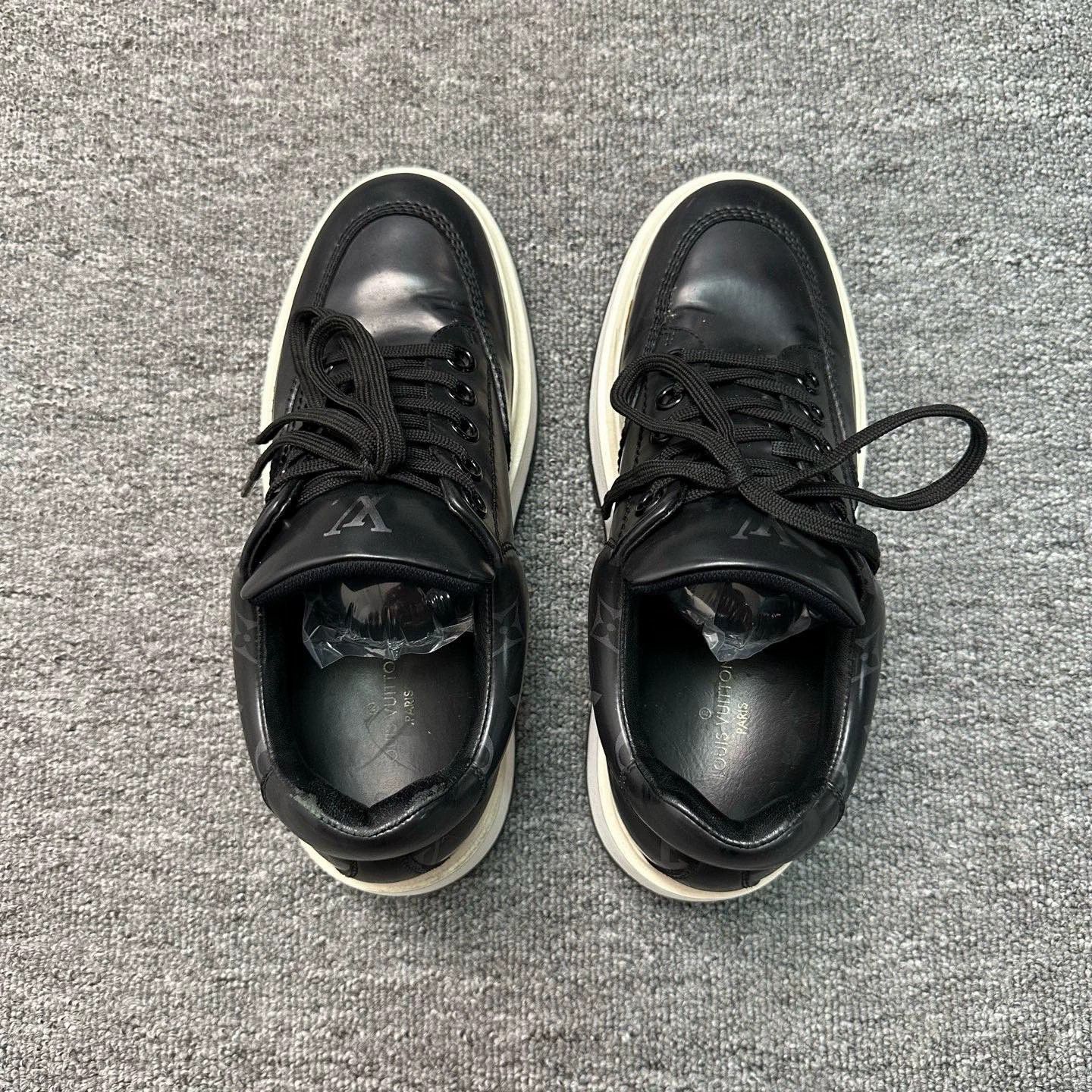 Louis Vuitton louis vuitton black gradient sneakers size 39.5 Size US 8.5 / EU 41-42 - 4 Thumbnail