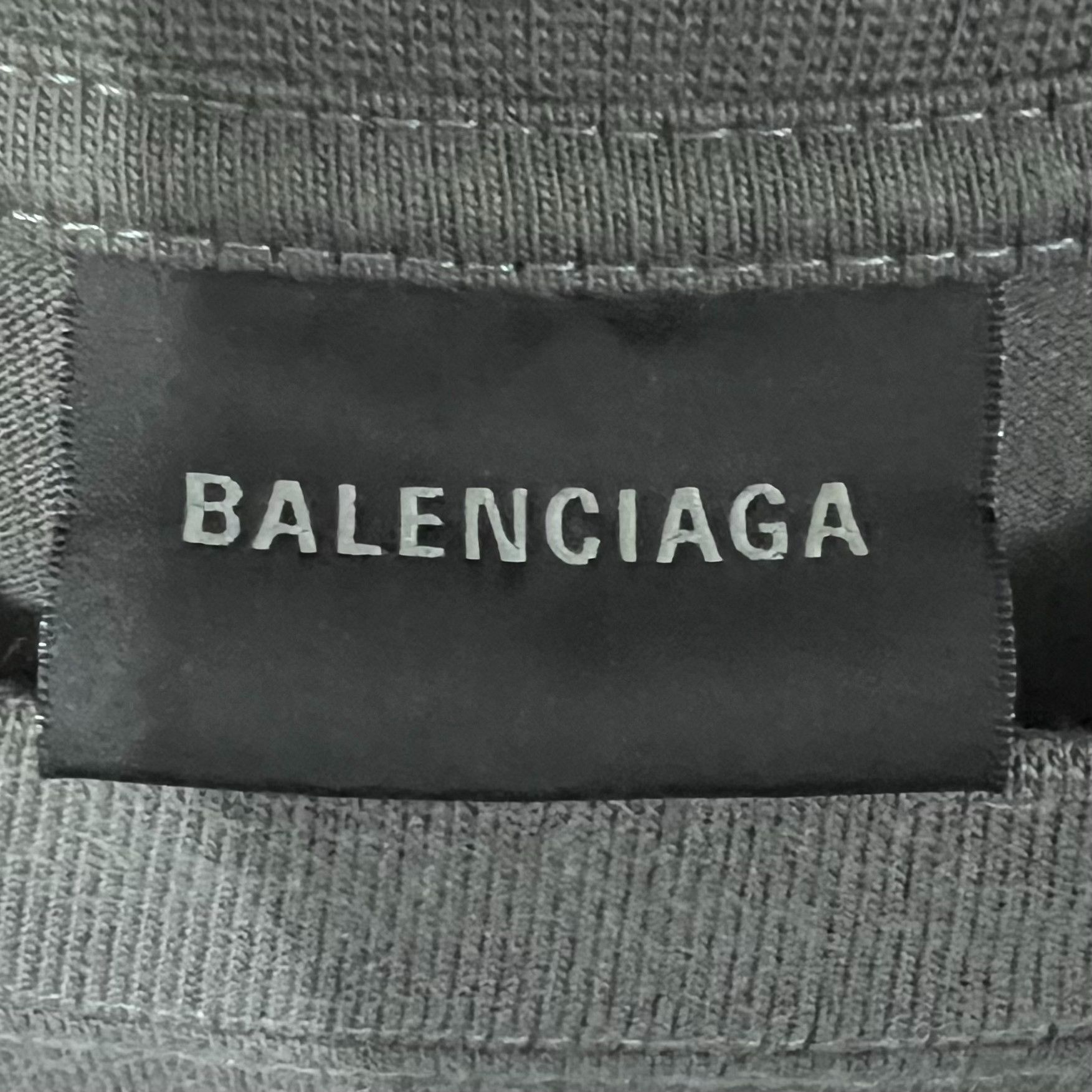 Balenciaga balenciaga gray embroidered short sleeve t-shirt Size US S / EU 44-46 / 1 - 3 Thumbnail