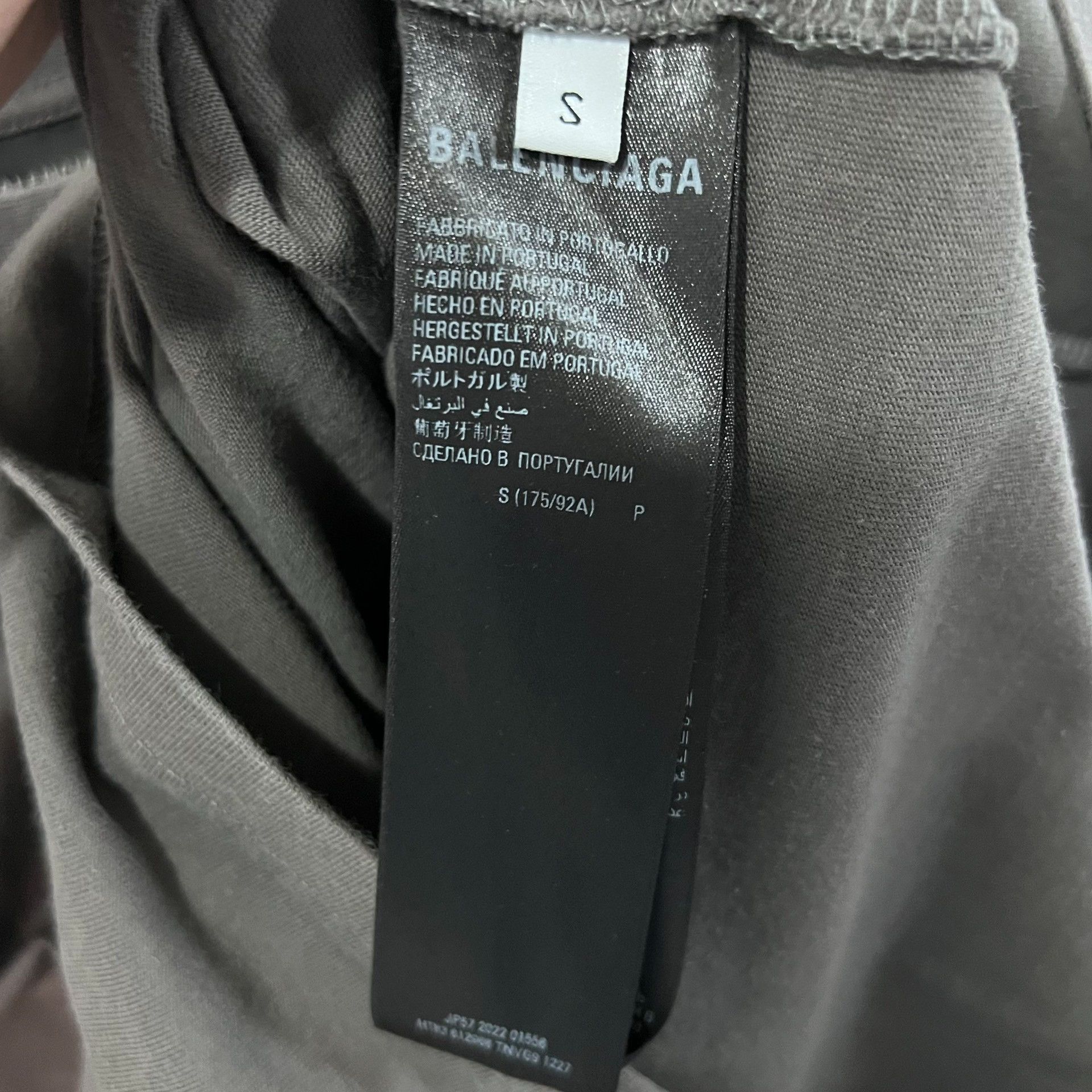 Balenciaga balenciaga gray embroidered short sleeve t-shirt Size US S / EU 44-46 / 1 - 4 Thumbnail