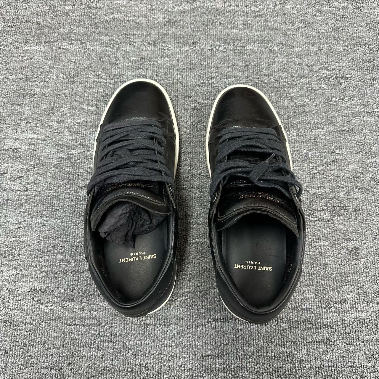 Saint Laurent Paris saint laurent sequined heart panel sneakers Size US 9 / EU 42 - 4 Thumbnail