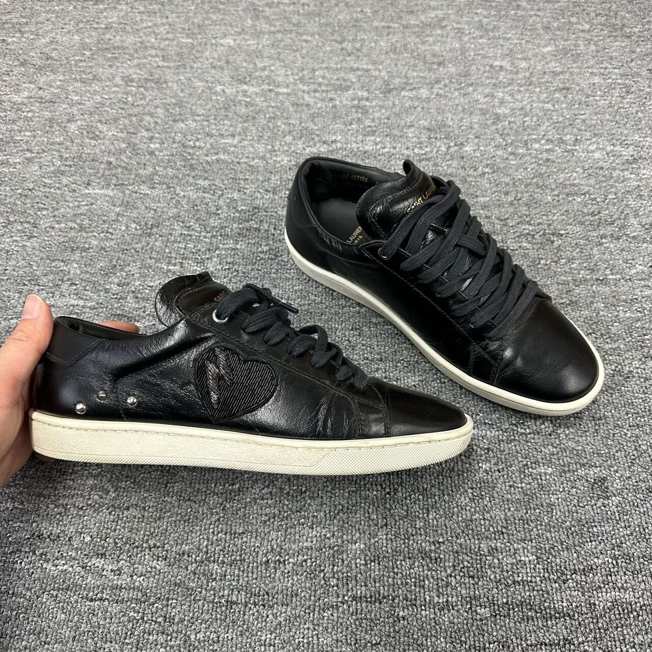 Saint Laurent Paris saint laurent sequined heart panel sneakers Size US 9 / EU 42 - 2 Thumbnail