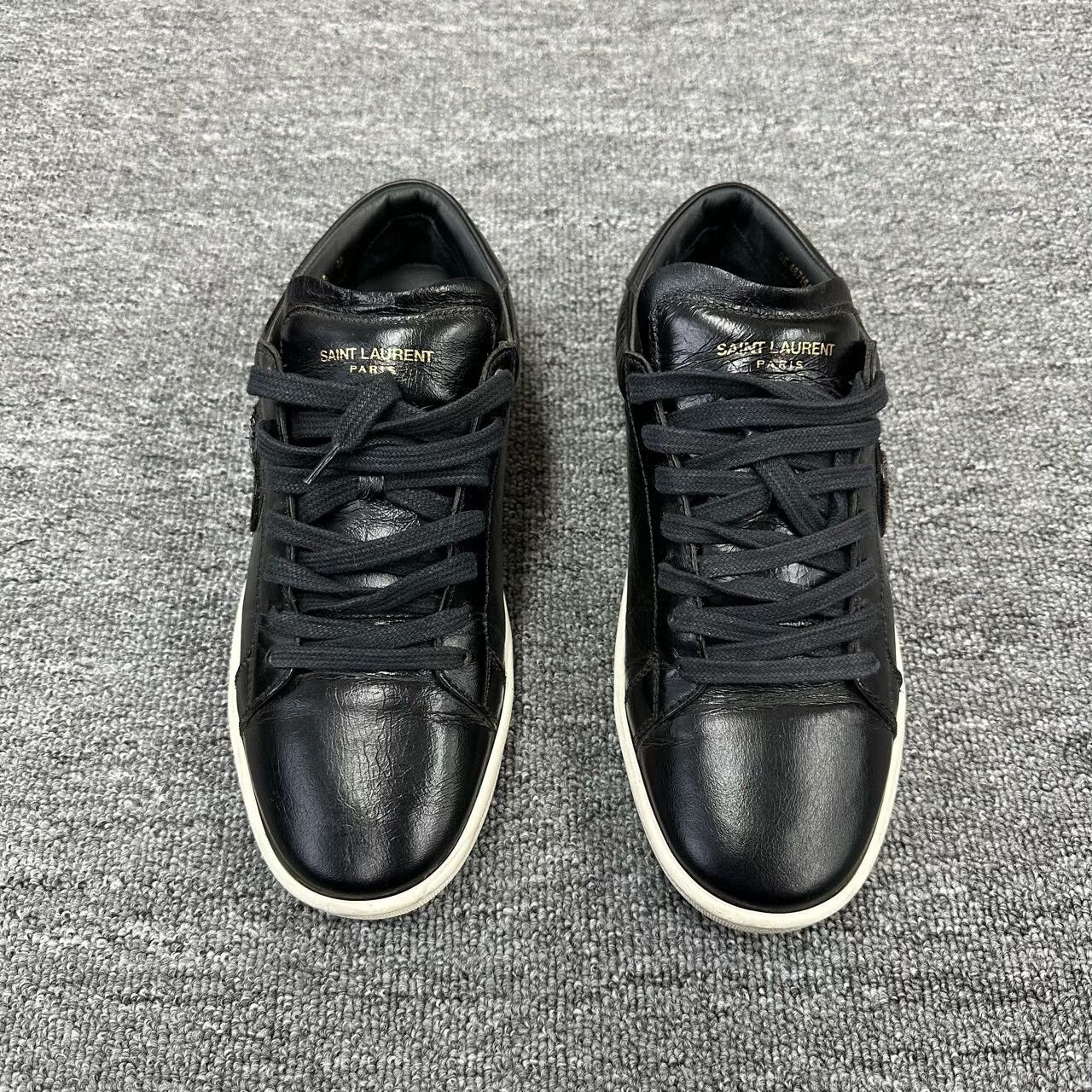Saint Laurent Paris saint laurent sequined heart panel sneakers Size US 9 / EU 42 - 3 Thumbnail