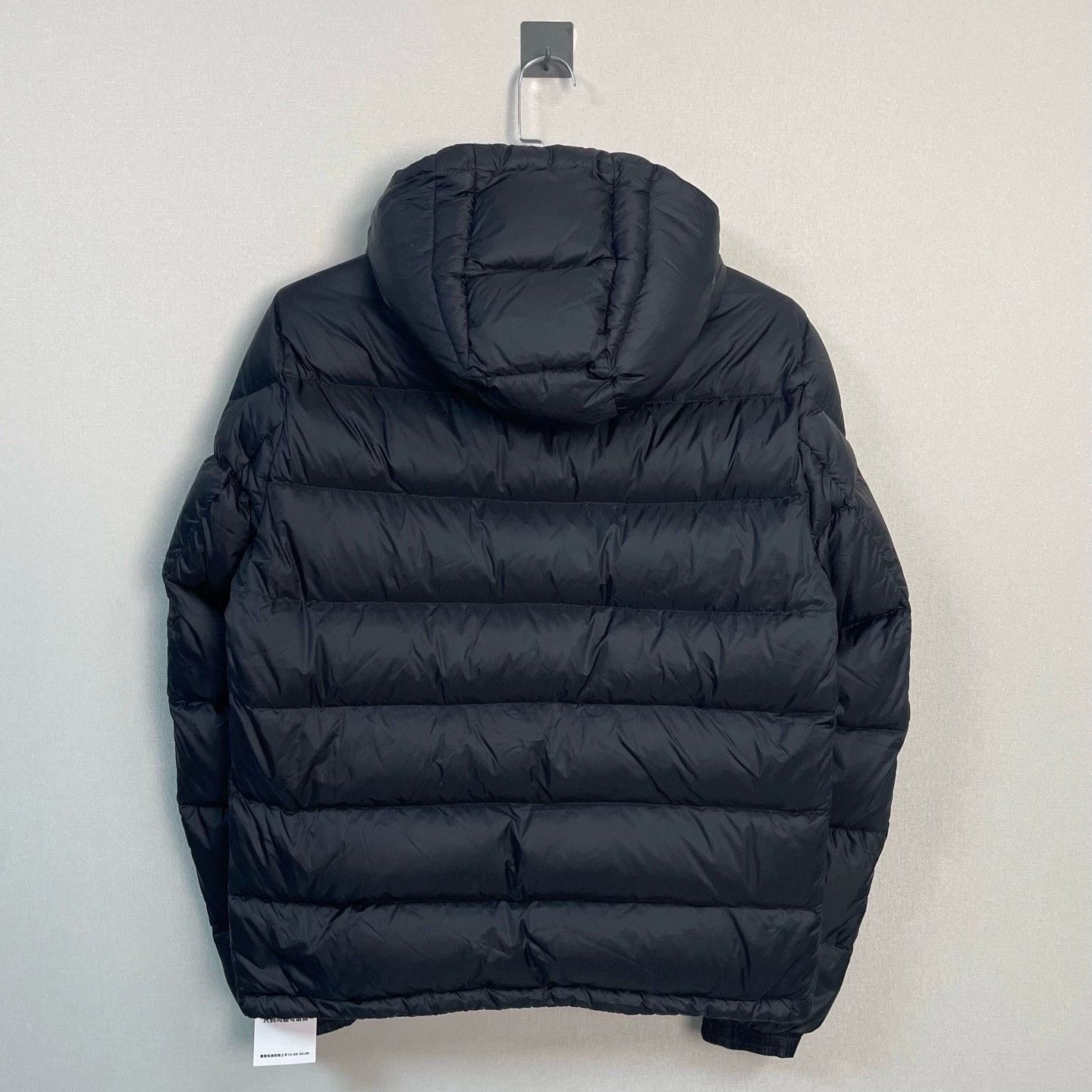Moncler black striped front pocket down jacket Size US M / EU 48-50 / 2 - 2 Thumbnail